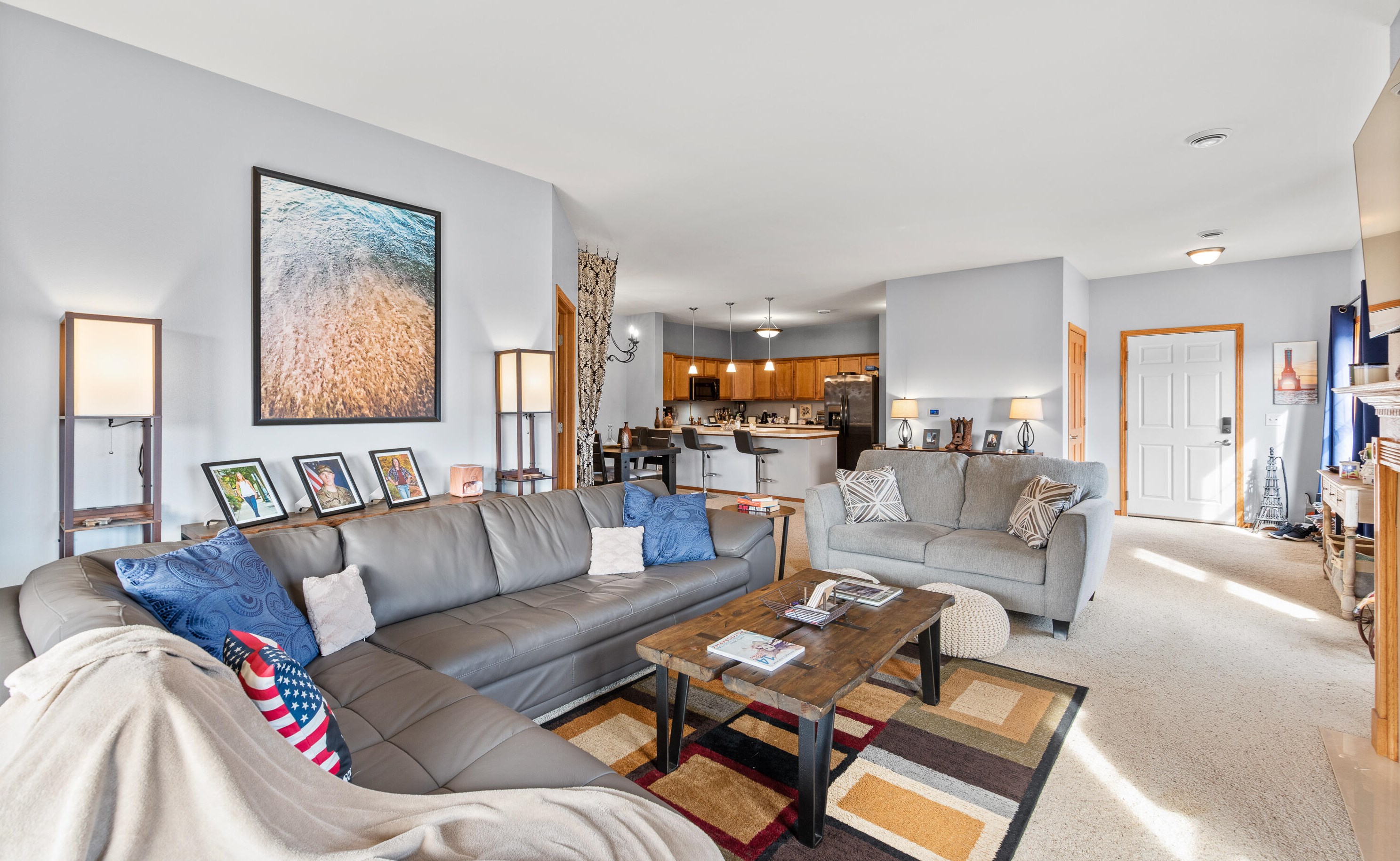 1663 New Port Vista Dr, Grafton WI  53024-9383 exterior