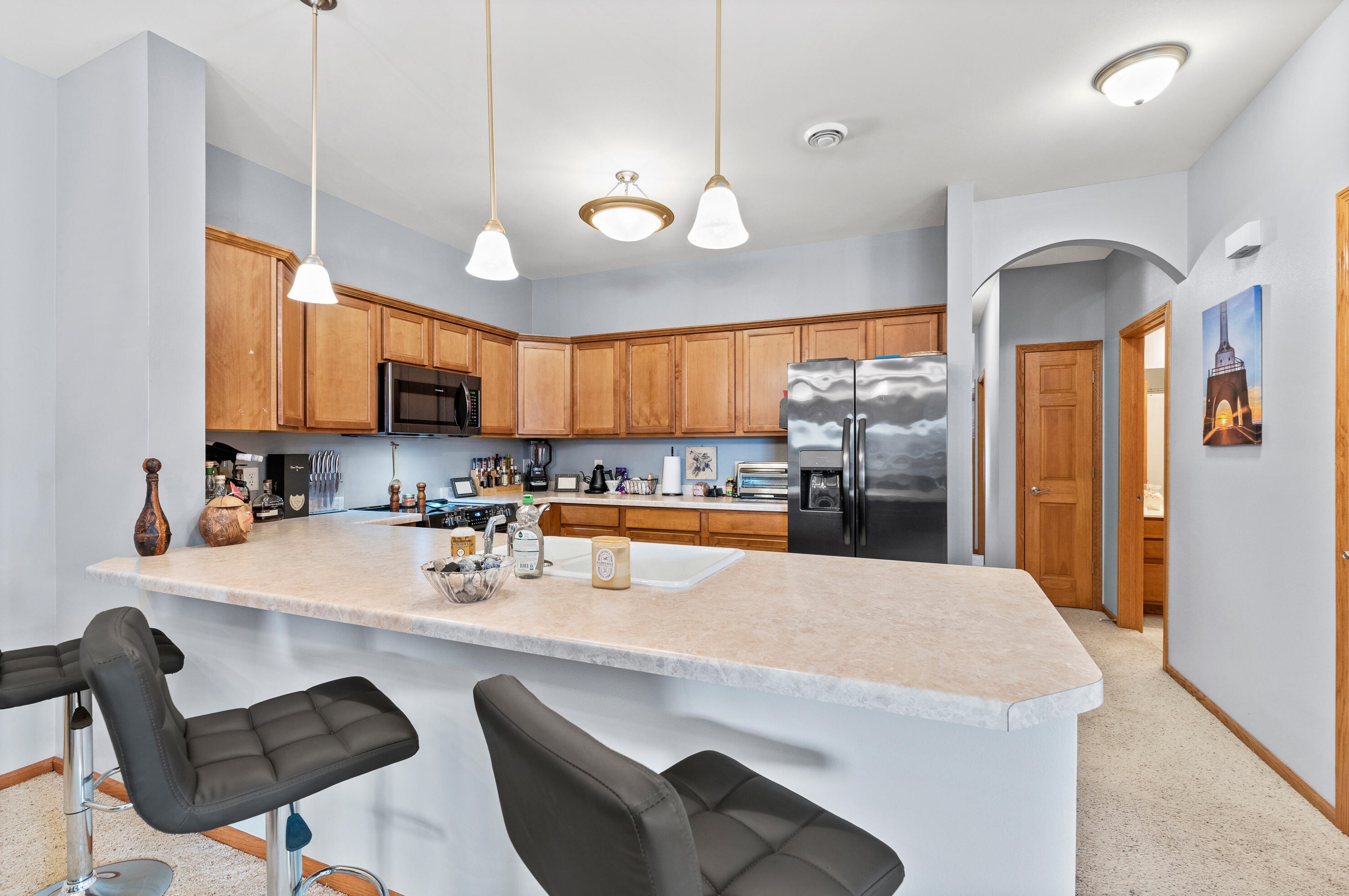 1663 New Port Vista Dr, Grafton WI  53024-9383 exterior