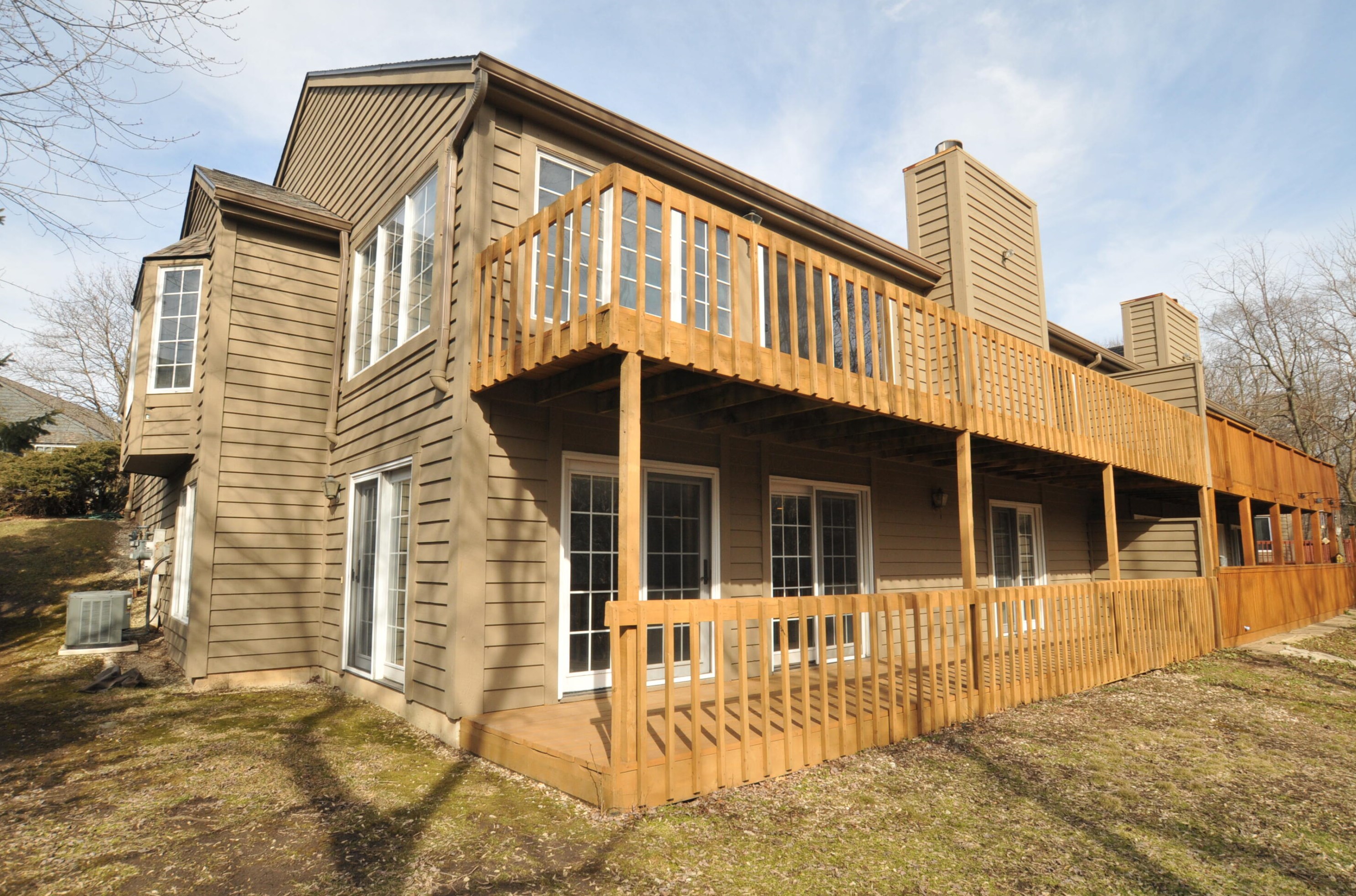 3738 Bayberry Ln, Milwaukee, WI 53228-1360