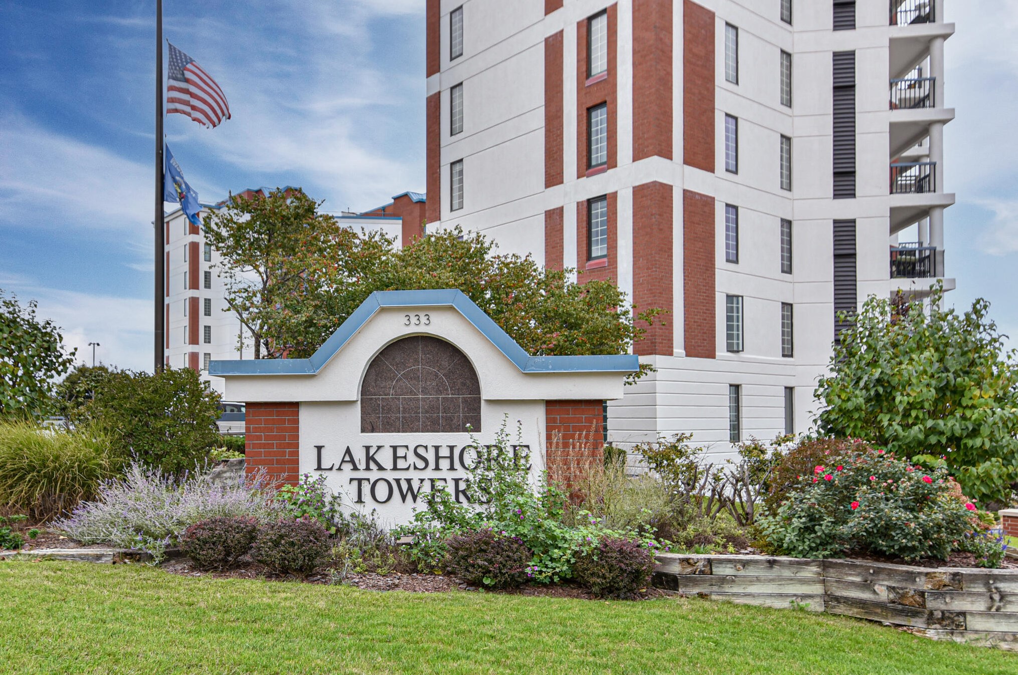 333 Lake Ave #302, Racine, WI 53403
