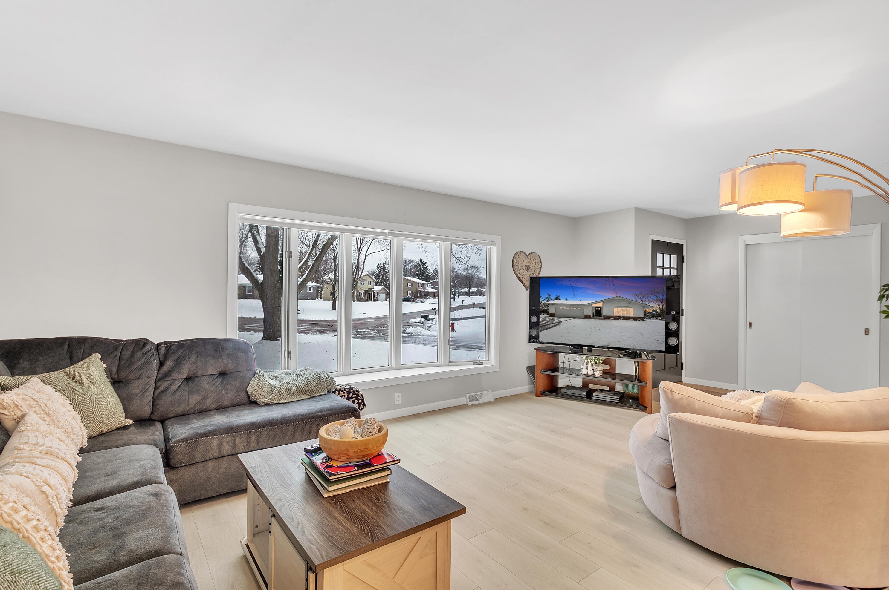 4780 Camfield Dr, Brookfield WI  53045-1331 exterior