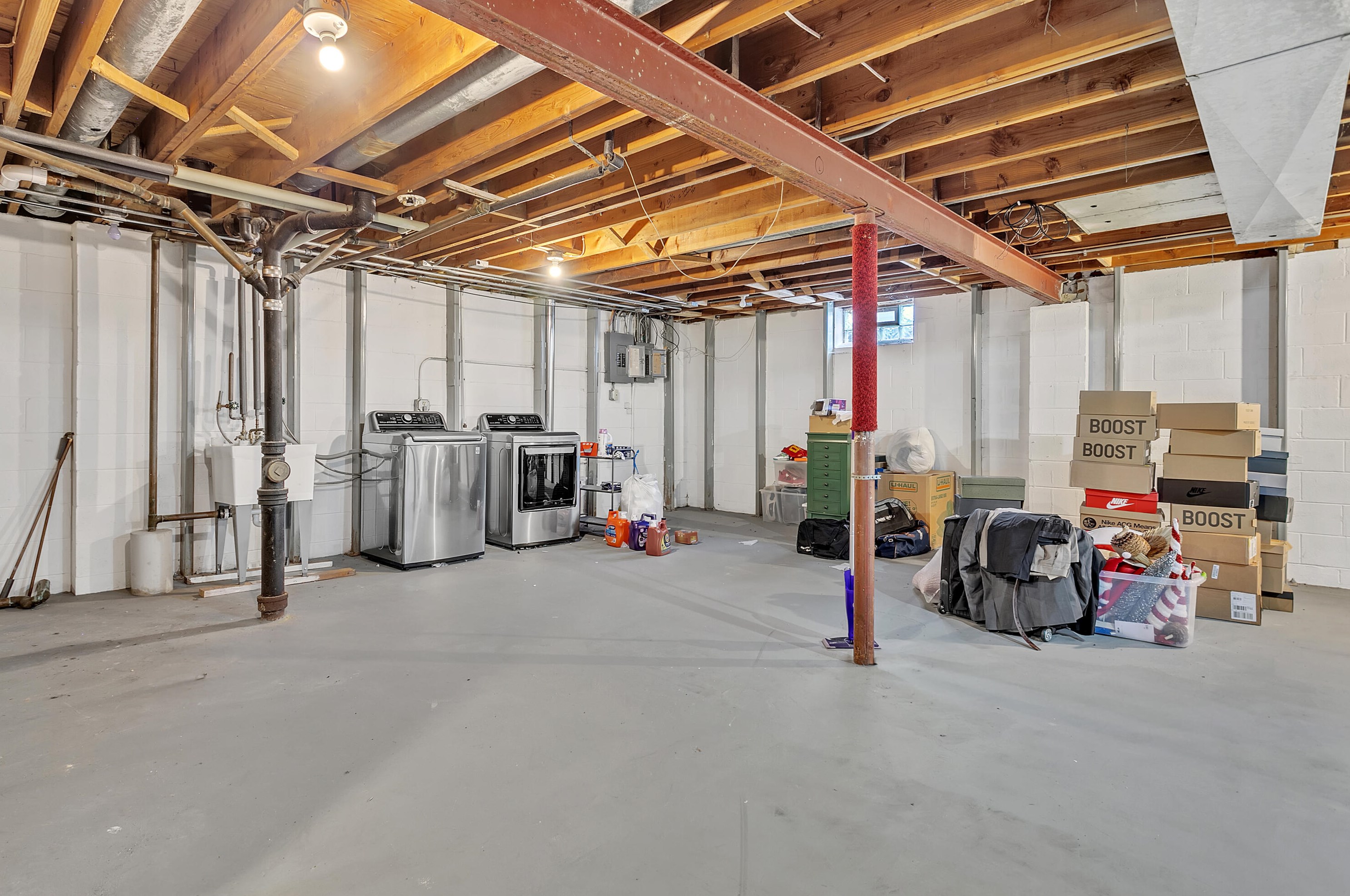 4780 Camfield Dr, Brookfield WI  53045-1331 exterior