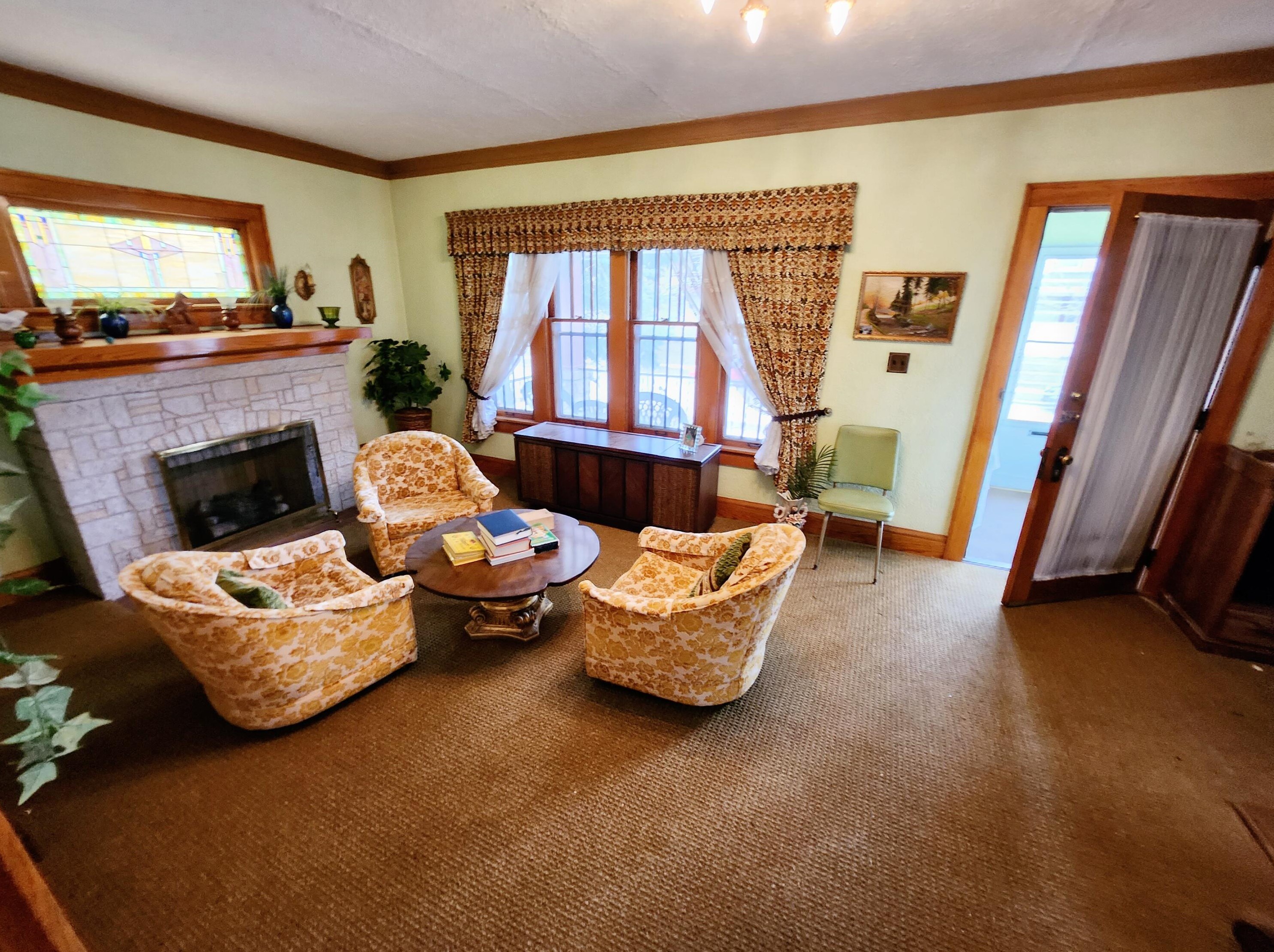 1460 77th St, Milwaukee WI  53214-4630 exterior