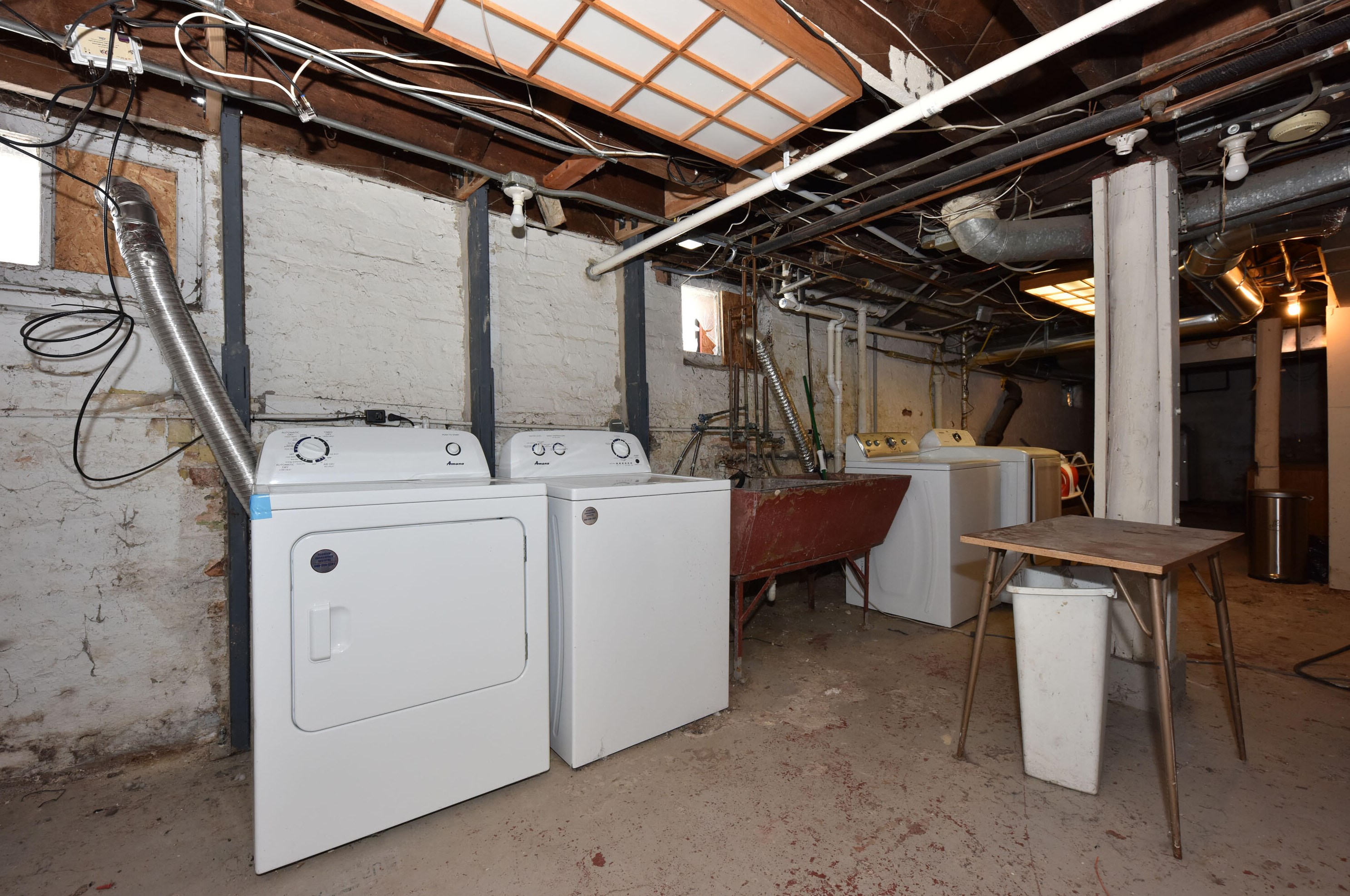 2109 Marion St, Milwaukee WI  53211-2007 exterior