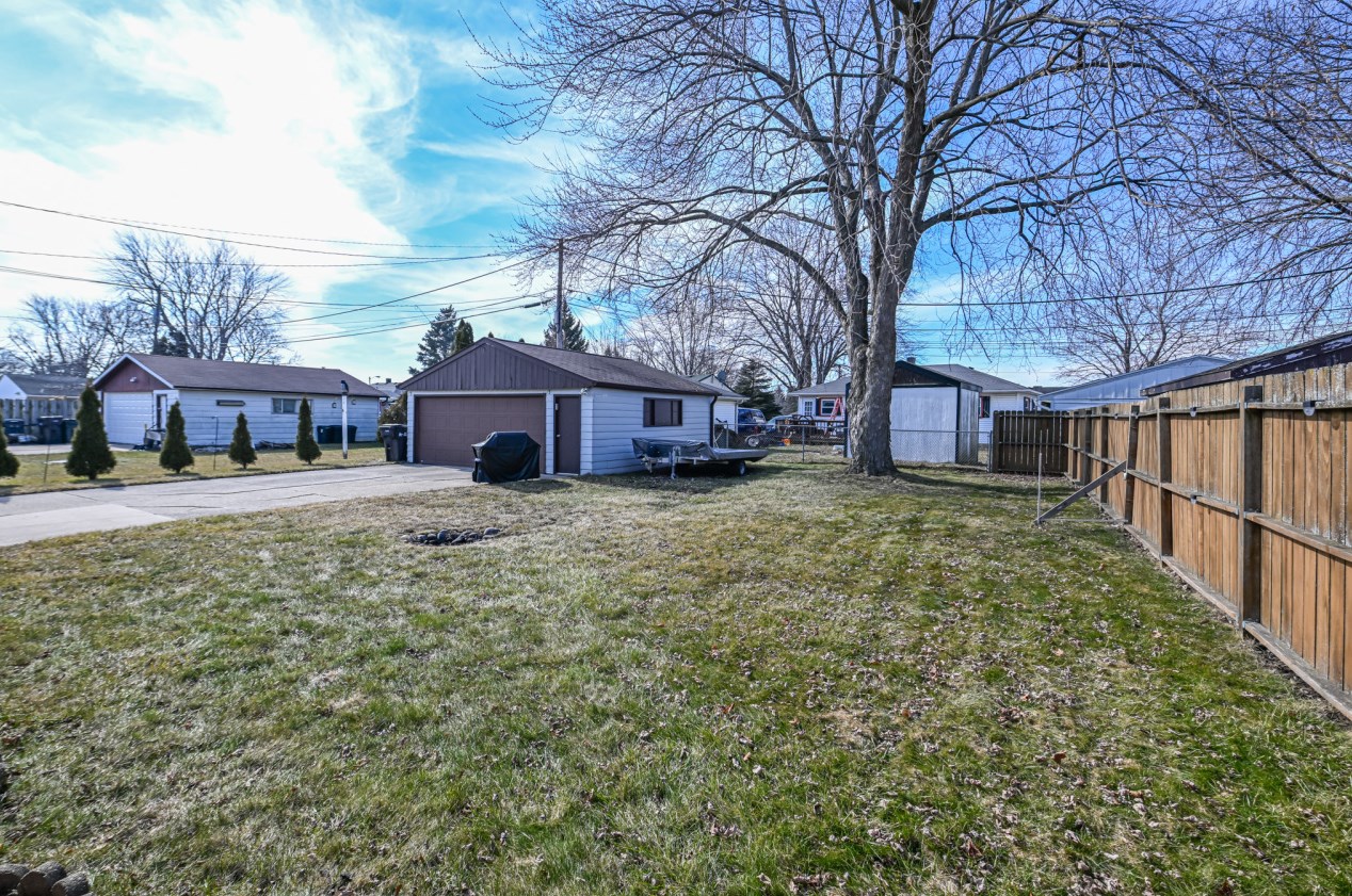 108 14th Ave, South Milwaukee, WI 53172