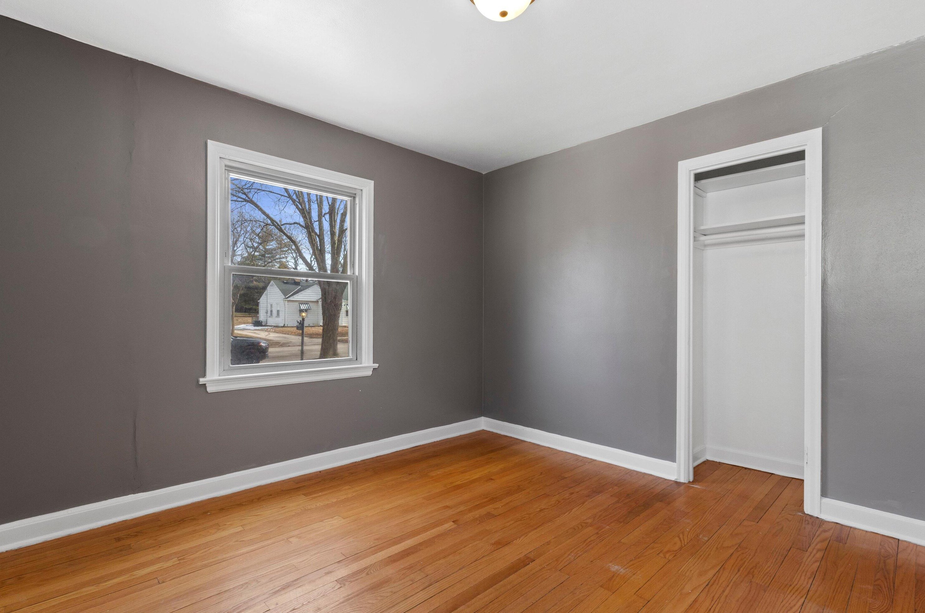 4921 74th St, Milwaukee WI  53218-3822 exterior