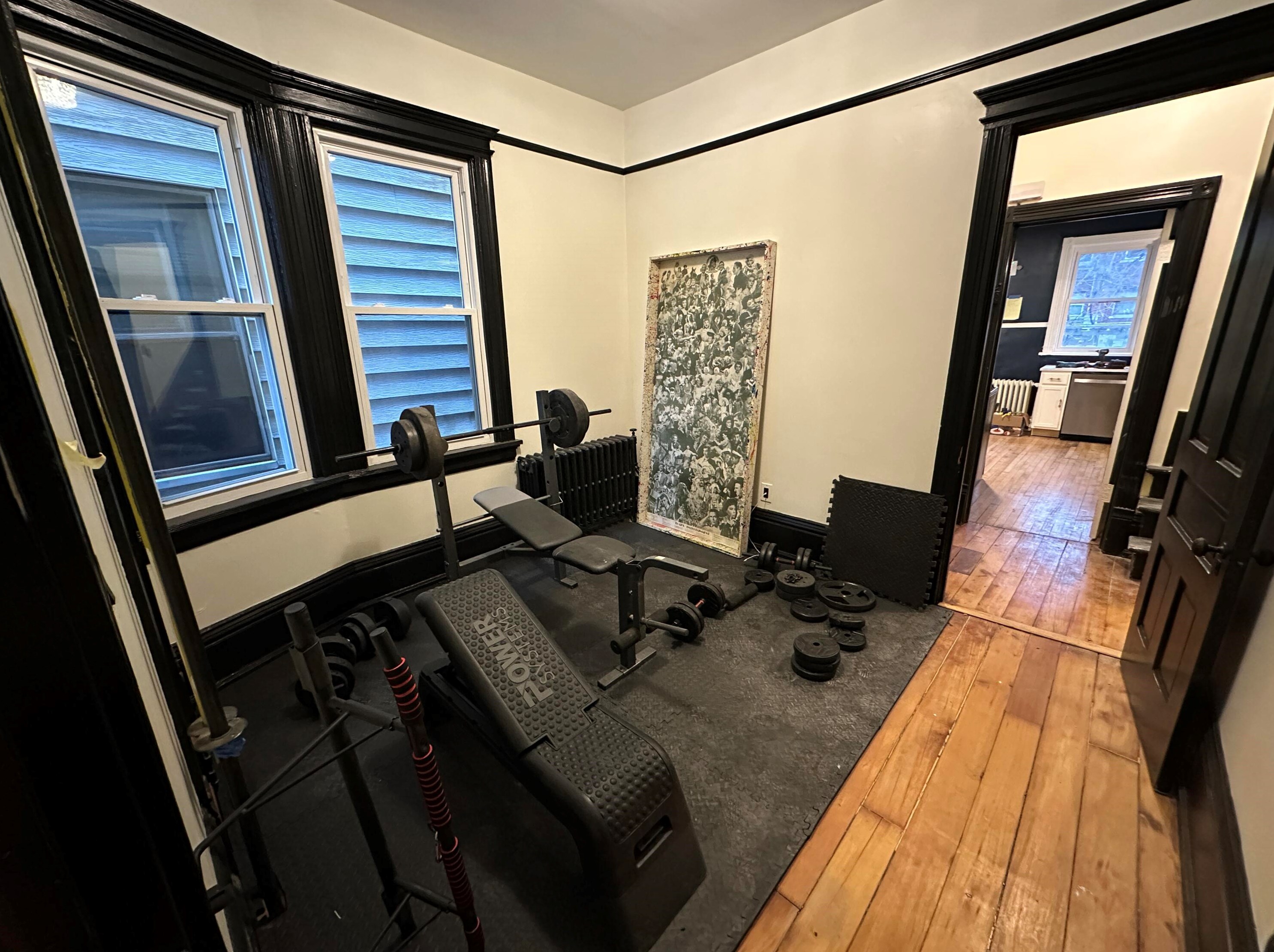 2530 Oakland Ave, Milwaukee WI  53211-3930 exterior