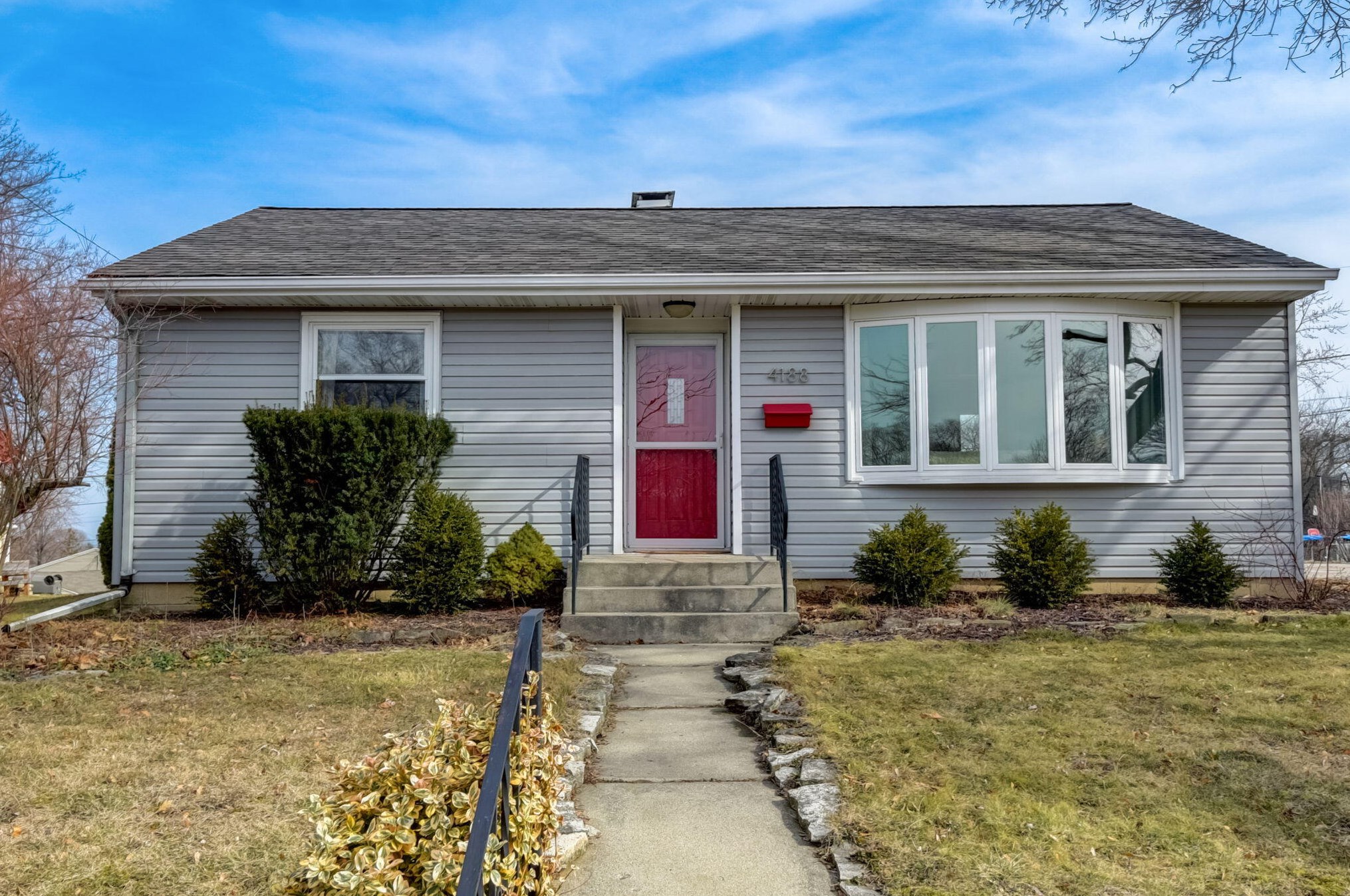 4188 Kingan Ave, Milwaukee, WI 53235-5552
