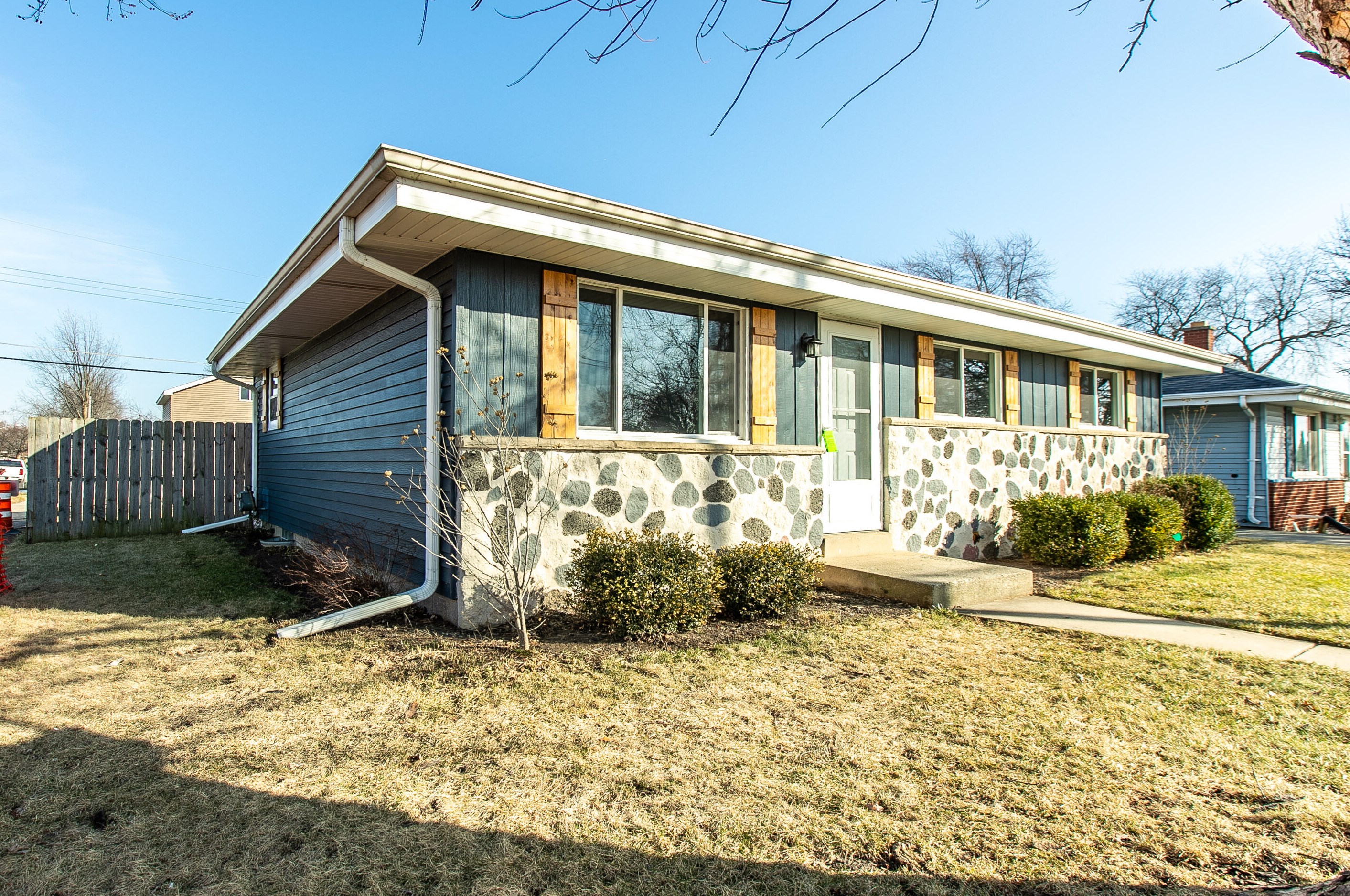 1903 22nd Ave, Kenosha, WI 53140