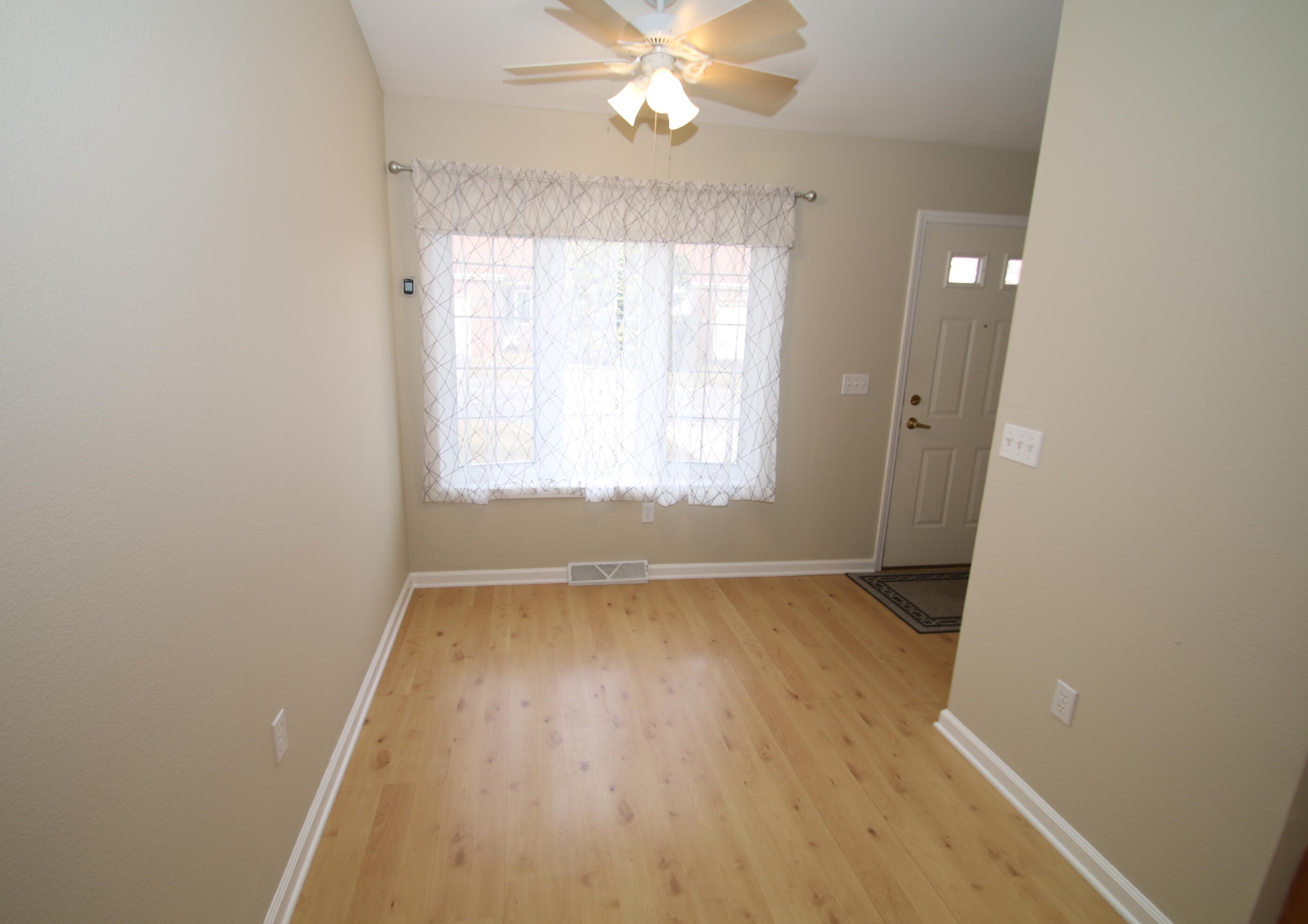 5222 Hidden Dr, Milwaukee WI  53221-3149 exterior