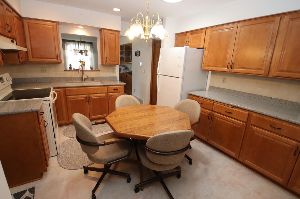 2421 N 26th St, Sheboygan, WI 53083