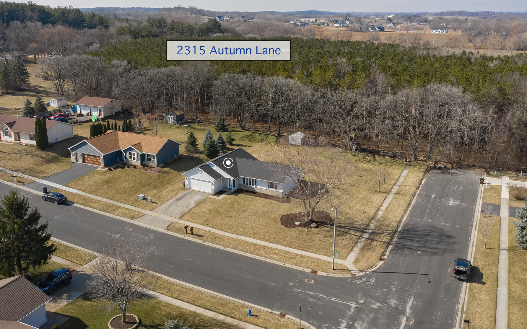2315 Autumn Ln, East Troy, WI 53120-2565