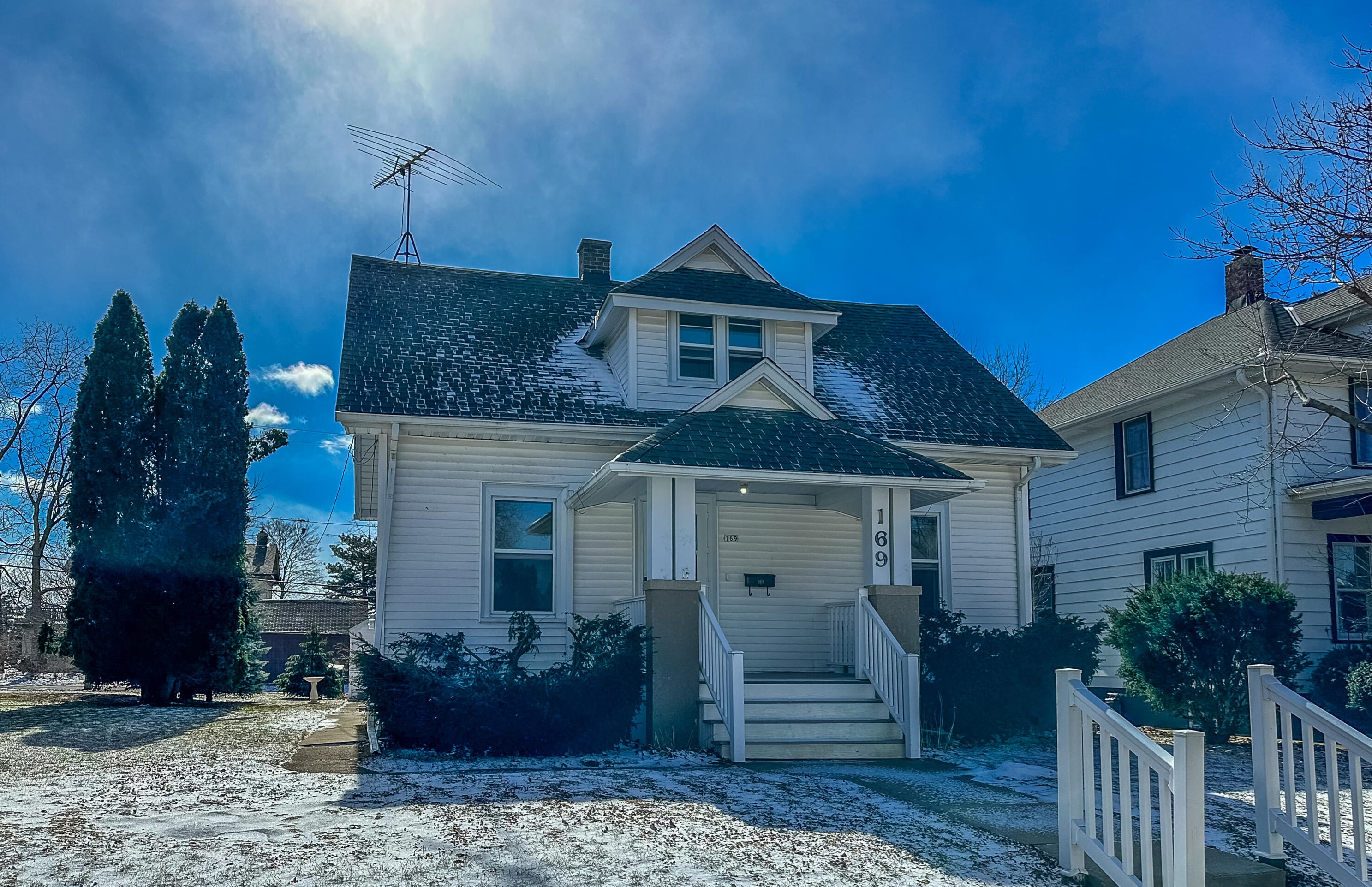 169 Wilson Ave, West Bend, WI 53090-2533