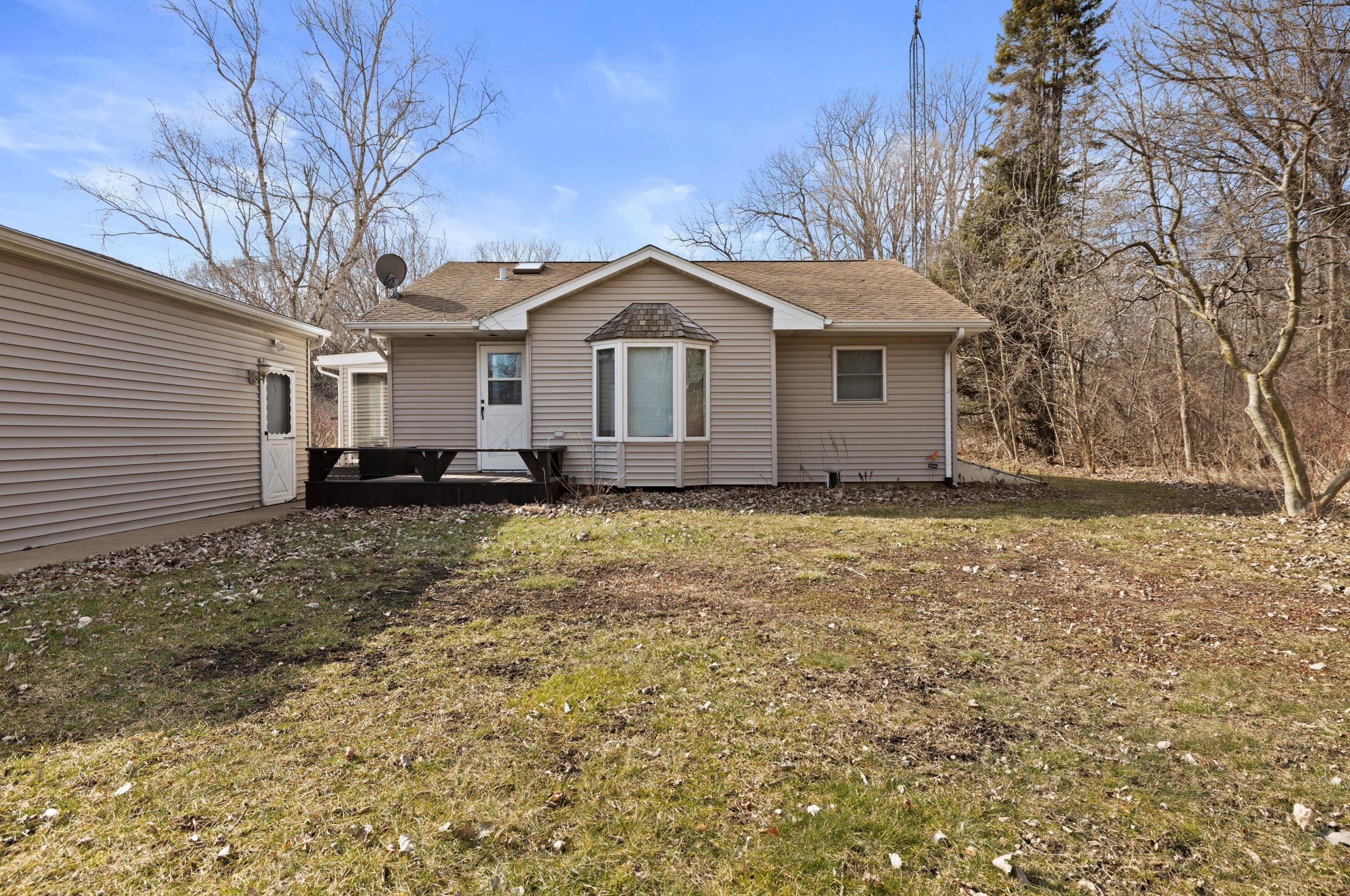 11362 4th Ave, Kenosha, WI 53158