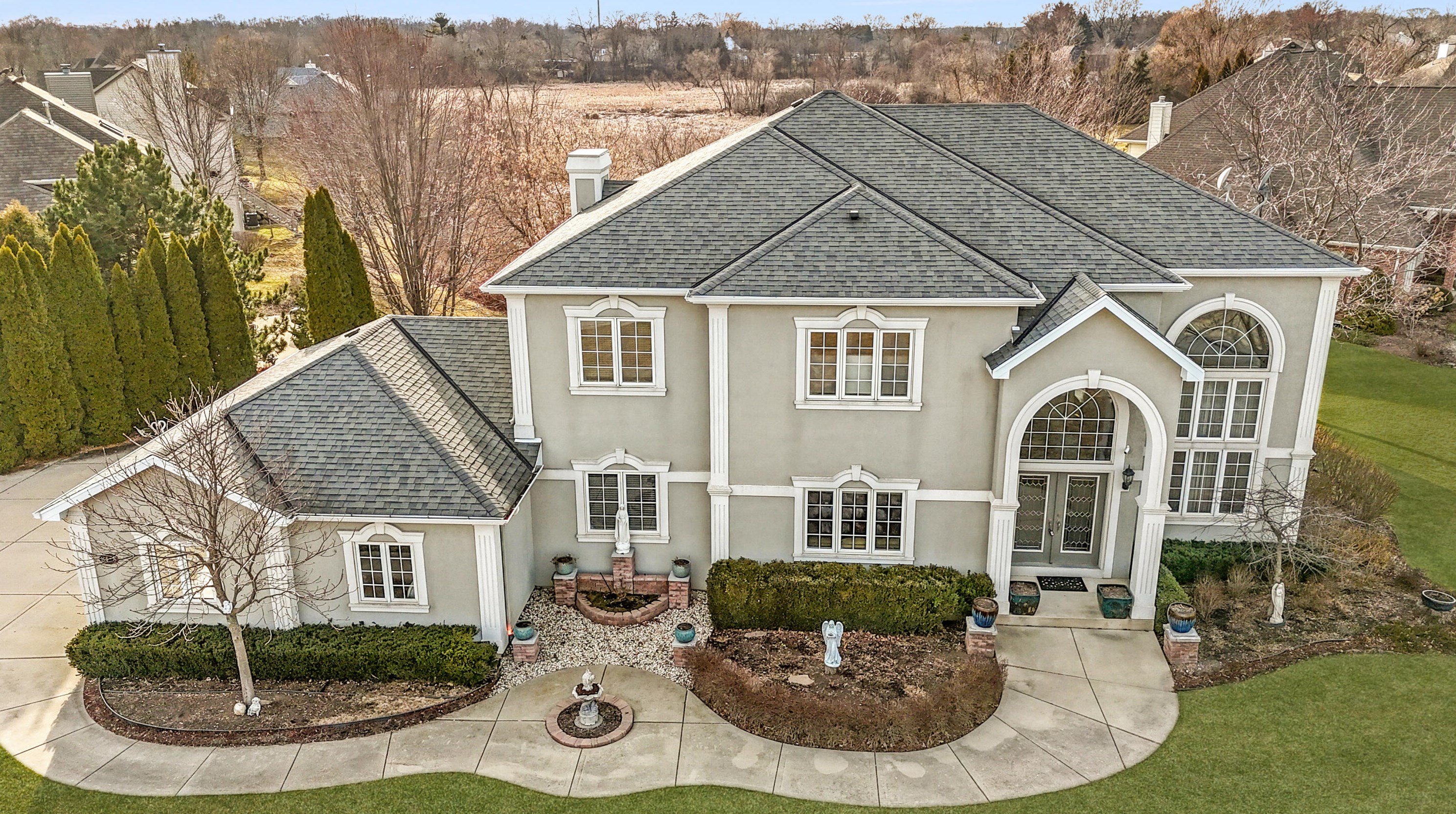 8448 E Ridge Dr, Kenosha, WI 53158