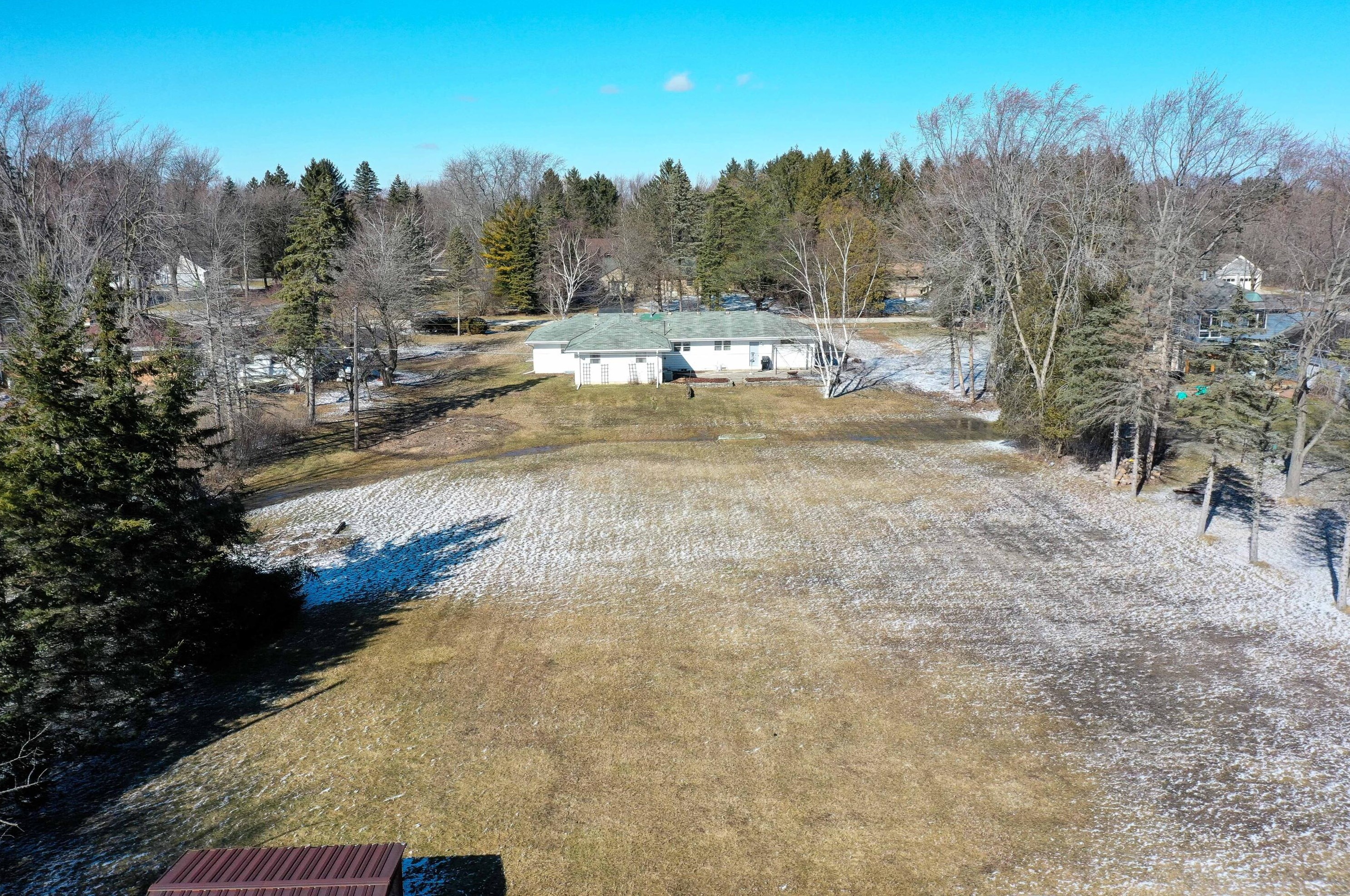 1803 W Fiesta Ln, Thiensville, WI 53092
