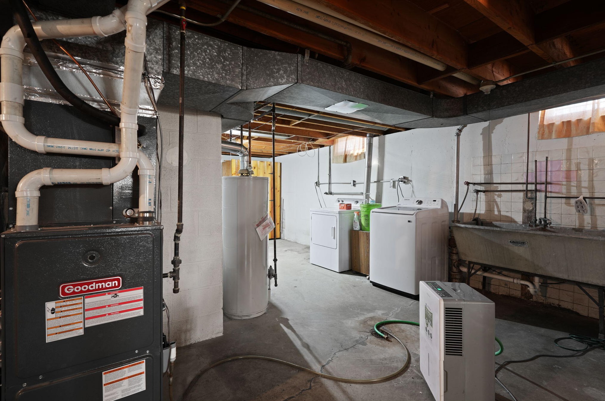 7532 17 Ave, Kenosha WI  53140-1627 exterior