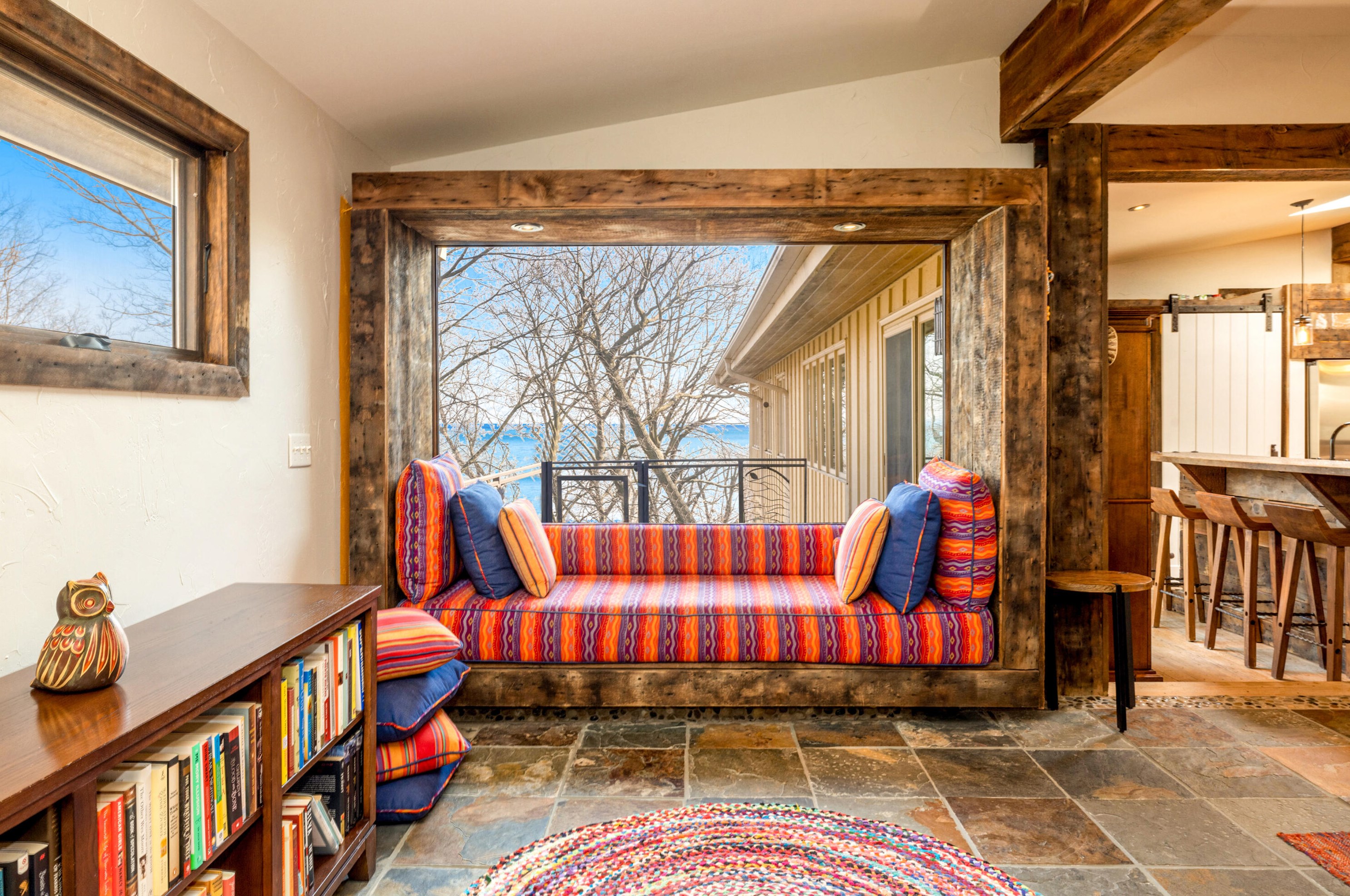 3378 Lk Dr, Milwaukee WI 53211-2909 exterior