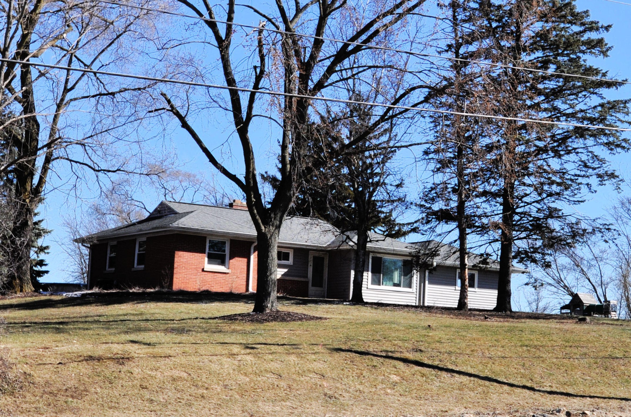 4420 Moorland Rd, Waukesha, WI 53151-6741