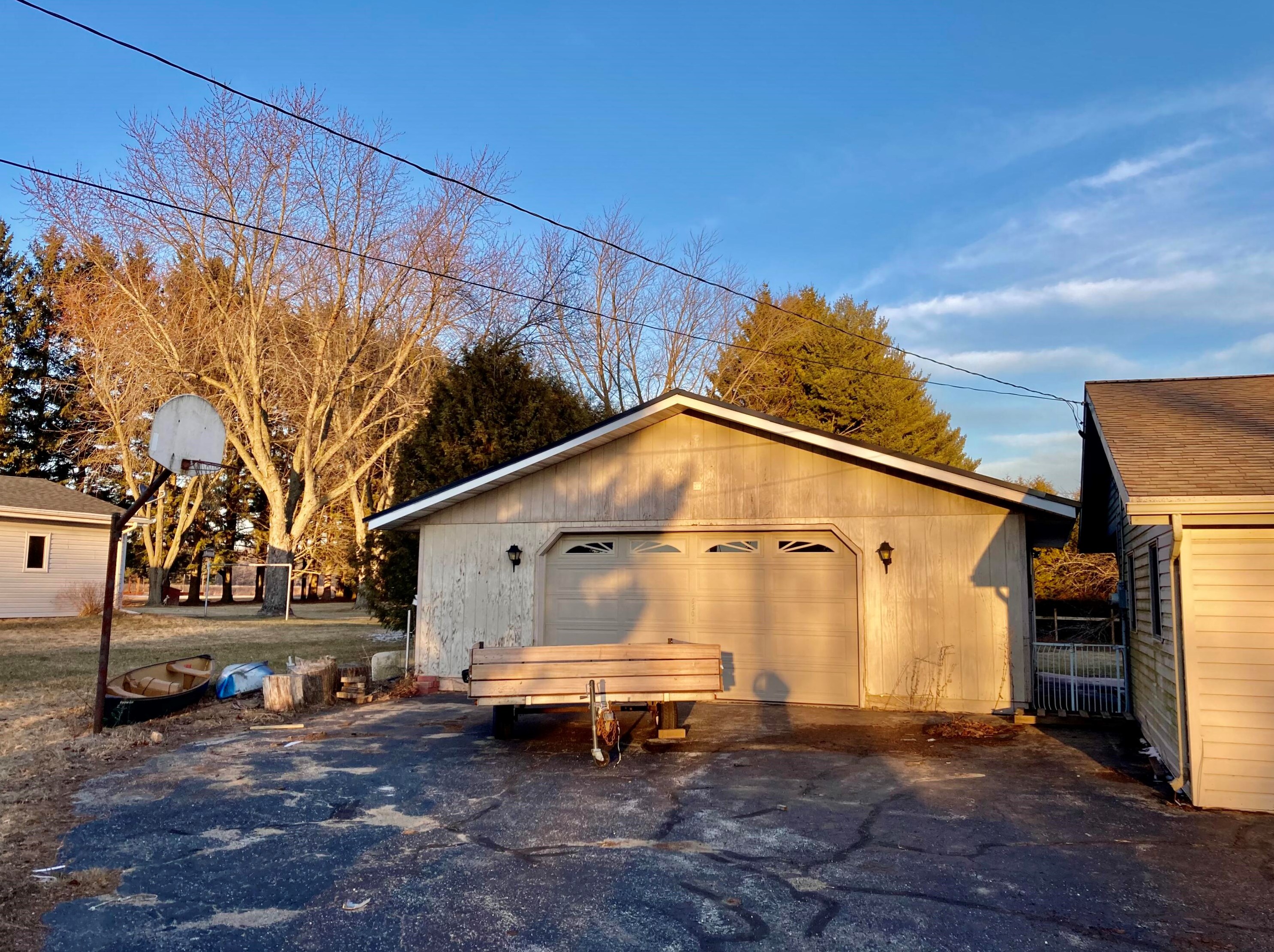 6501 Sunset Dr, Two Rivers, WI 54241-9609