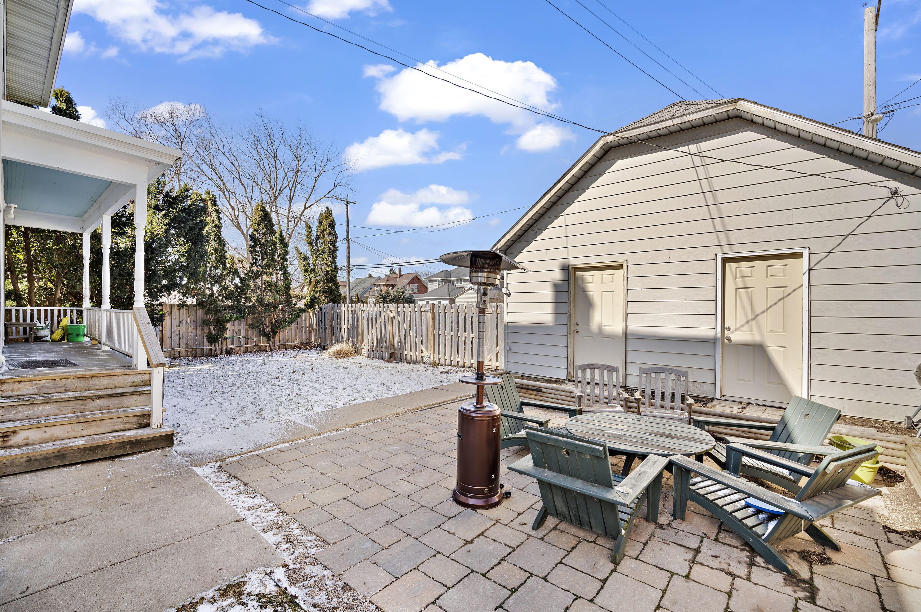 142 Washington St, West Bend, WI 53095-2578