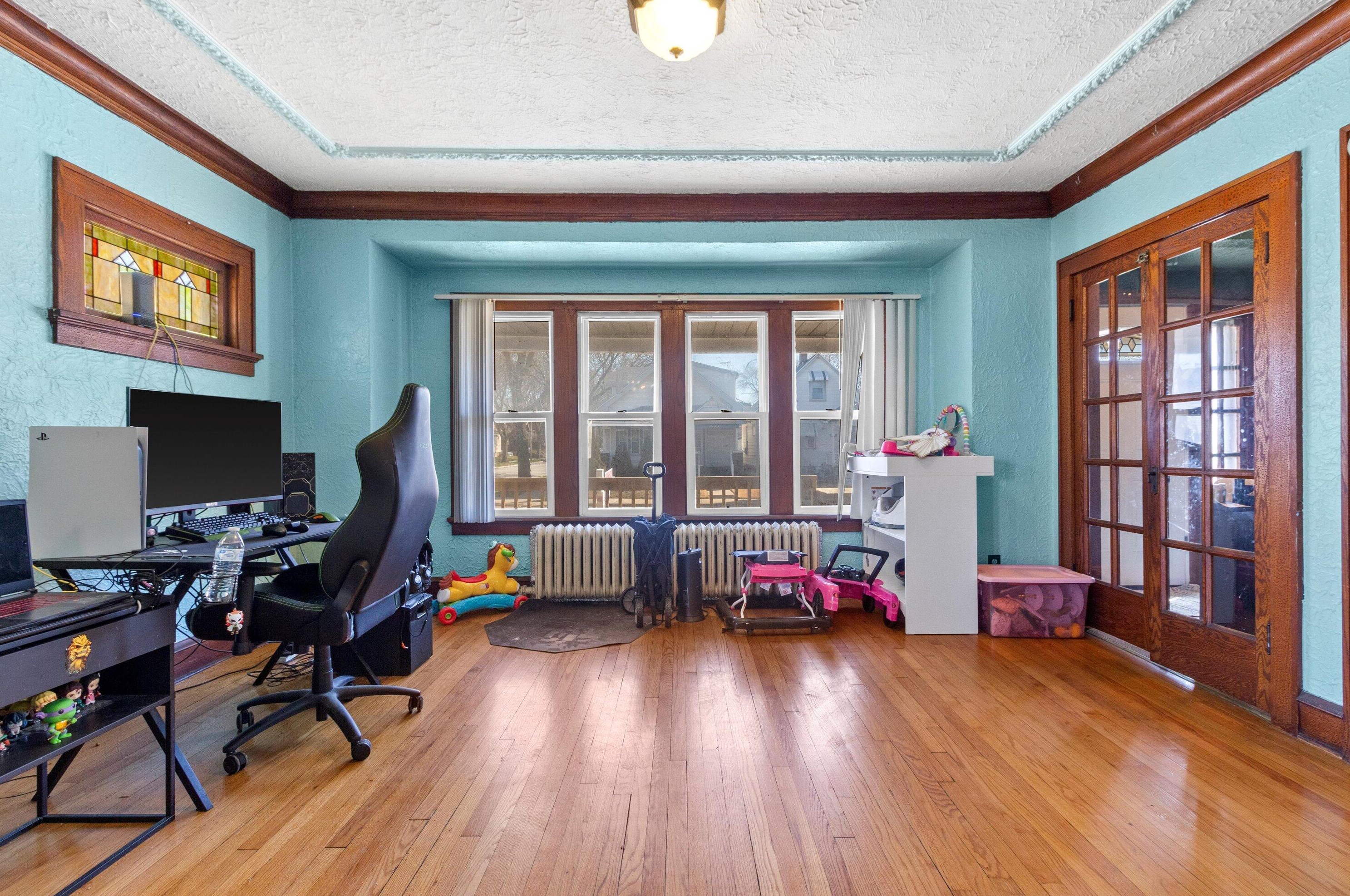 2203 35, Milwaukee WI 53215-2306 exterior