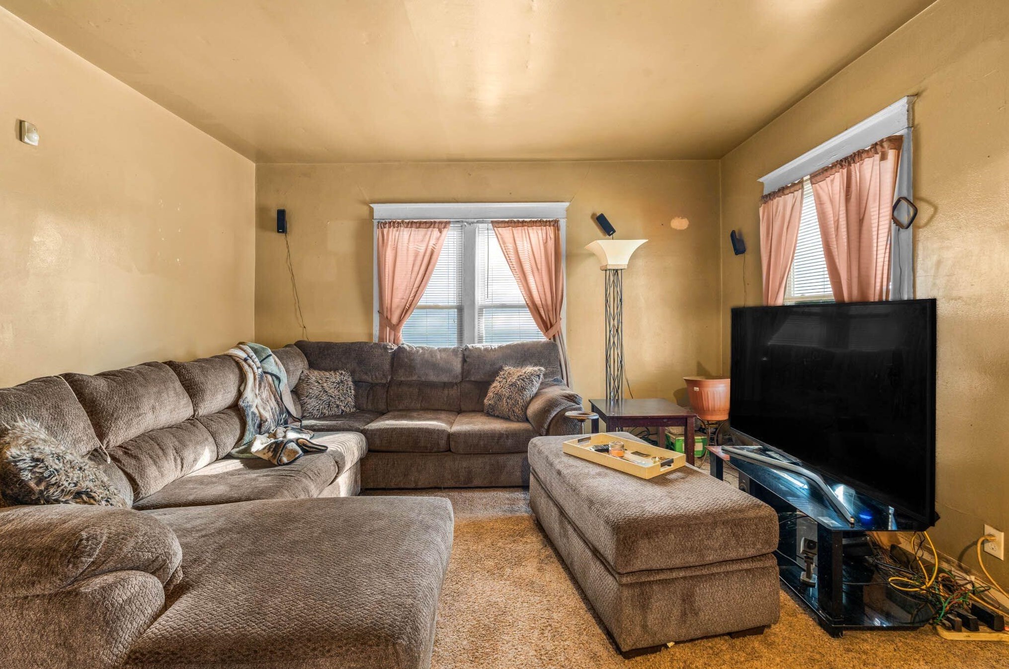 3206 N 42nd St, Milwaukee, WI 53216