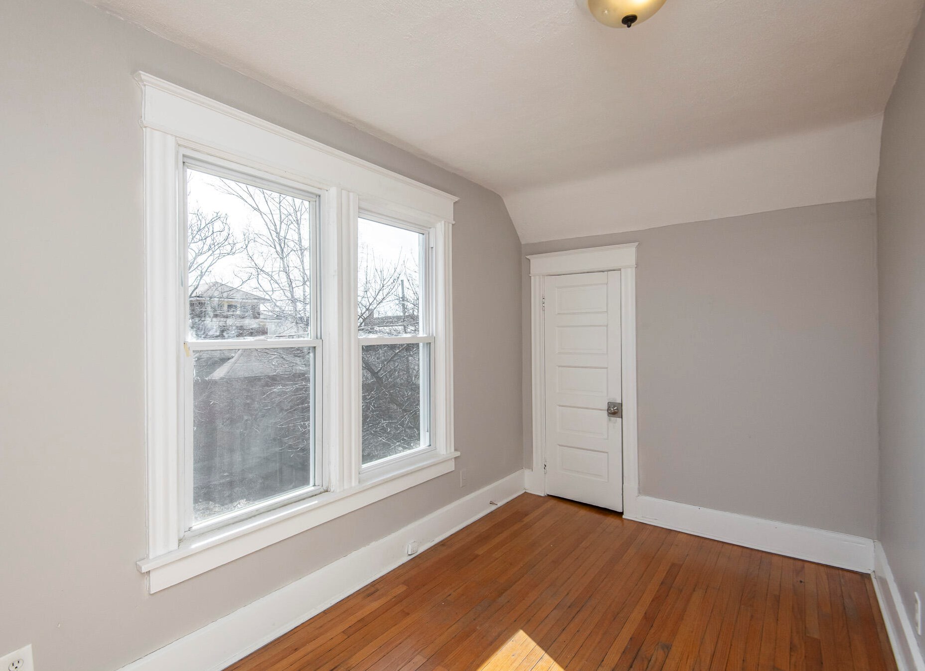 1829 Holmes Ave, Racine WI  53403-2332 exterior