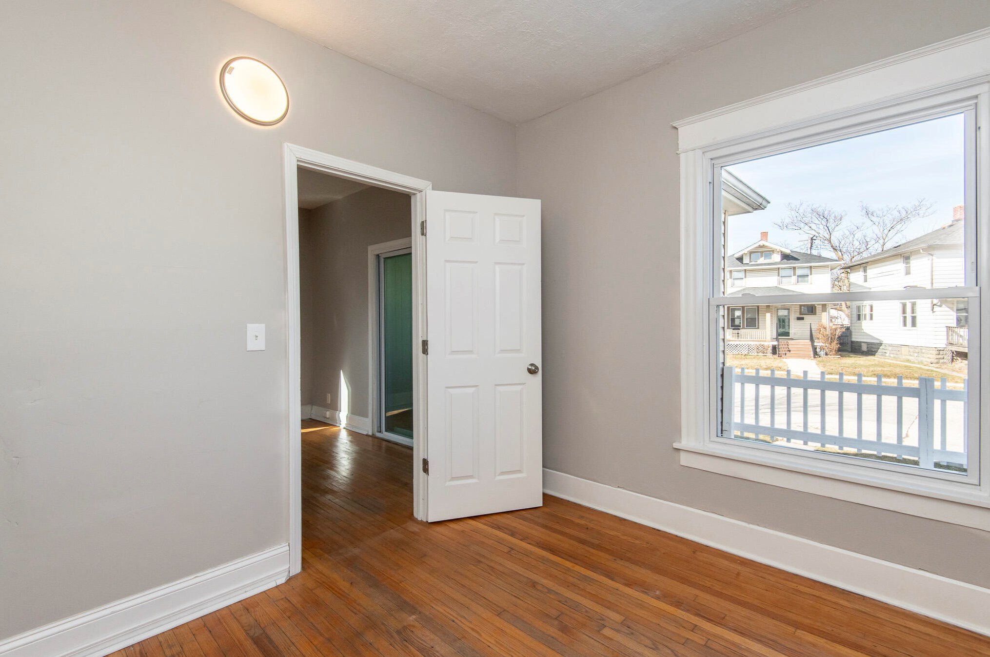 1829 Holmes Ave, Racine WI  53403-2332 exterior