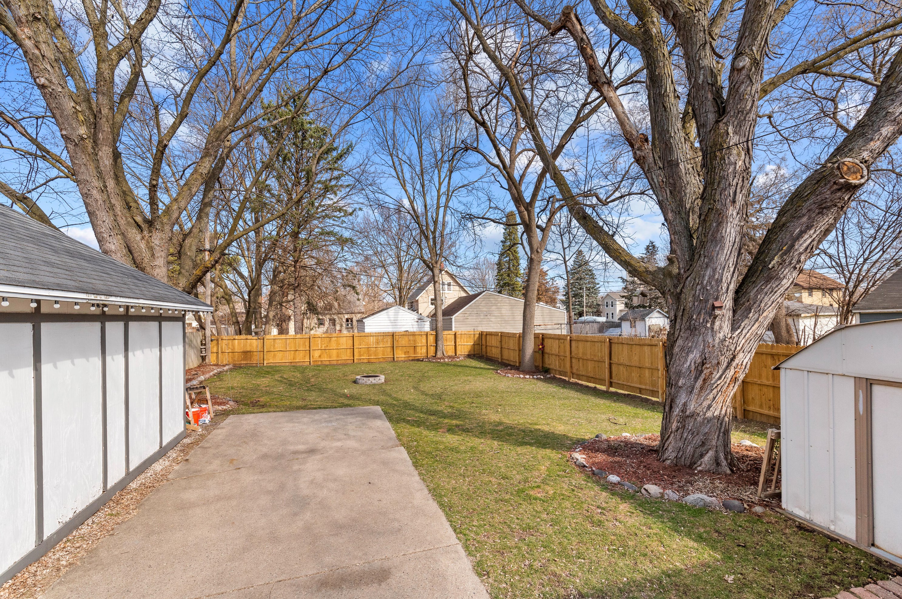 618 W College Ave, Waukesha, WI 53186