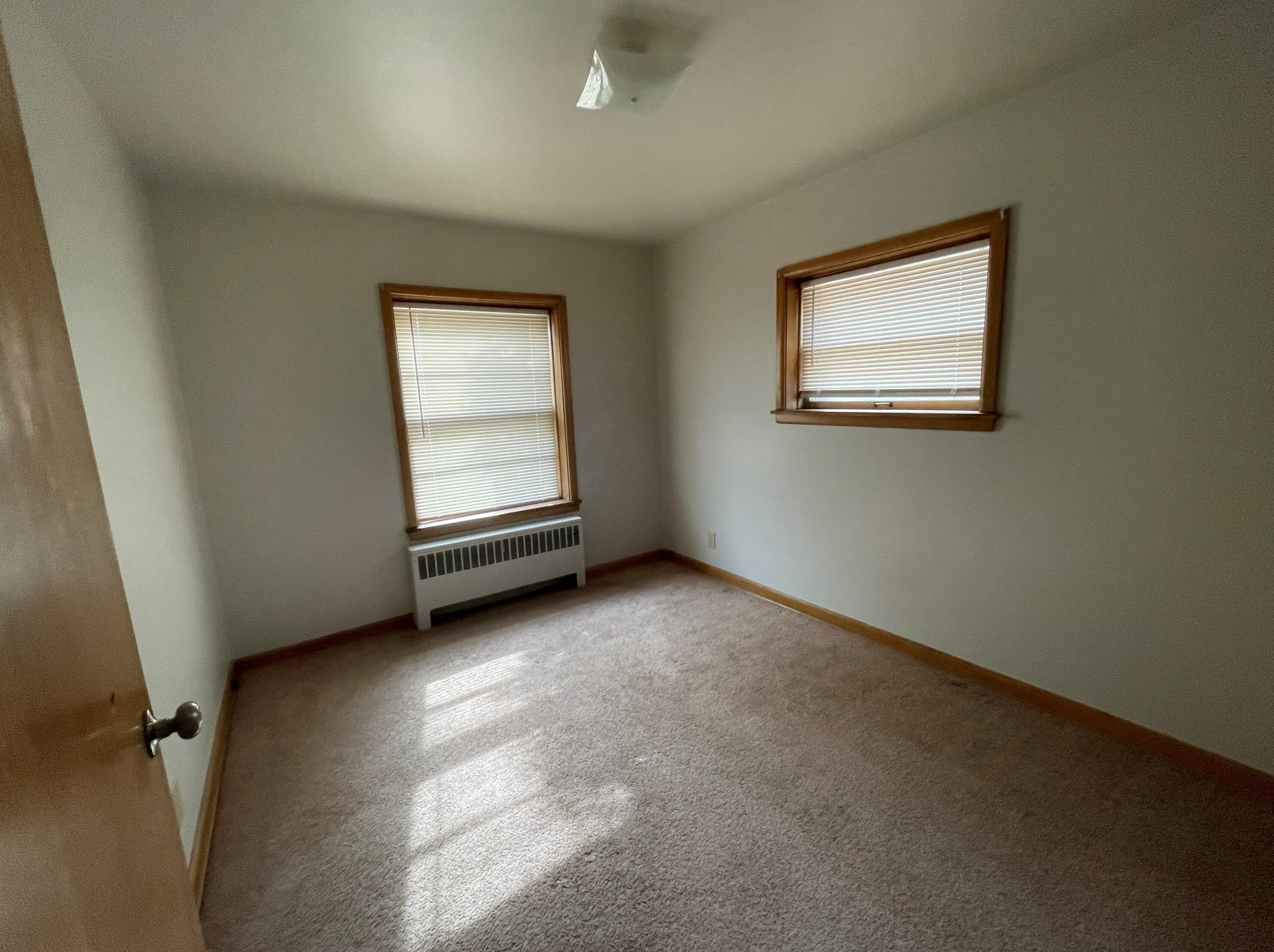 4820 Forest Home Ave, Milwaukee WI  53219-4720 exterior