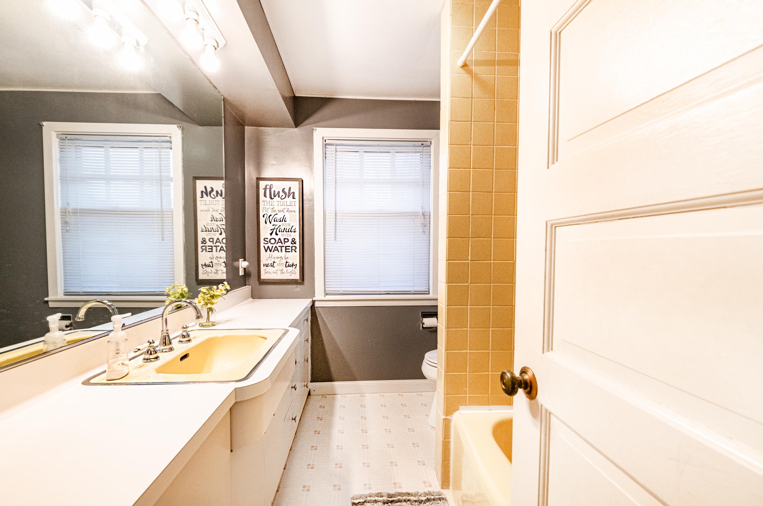 1031 5th St, Sheboygan WI  53081-3503 exterior