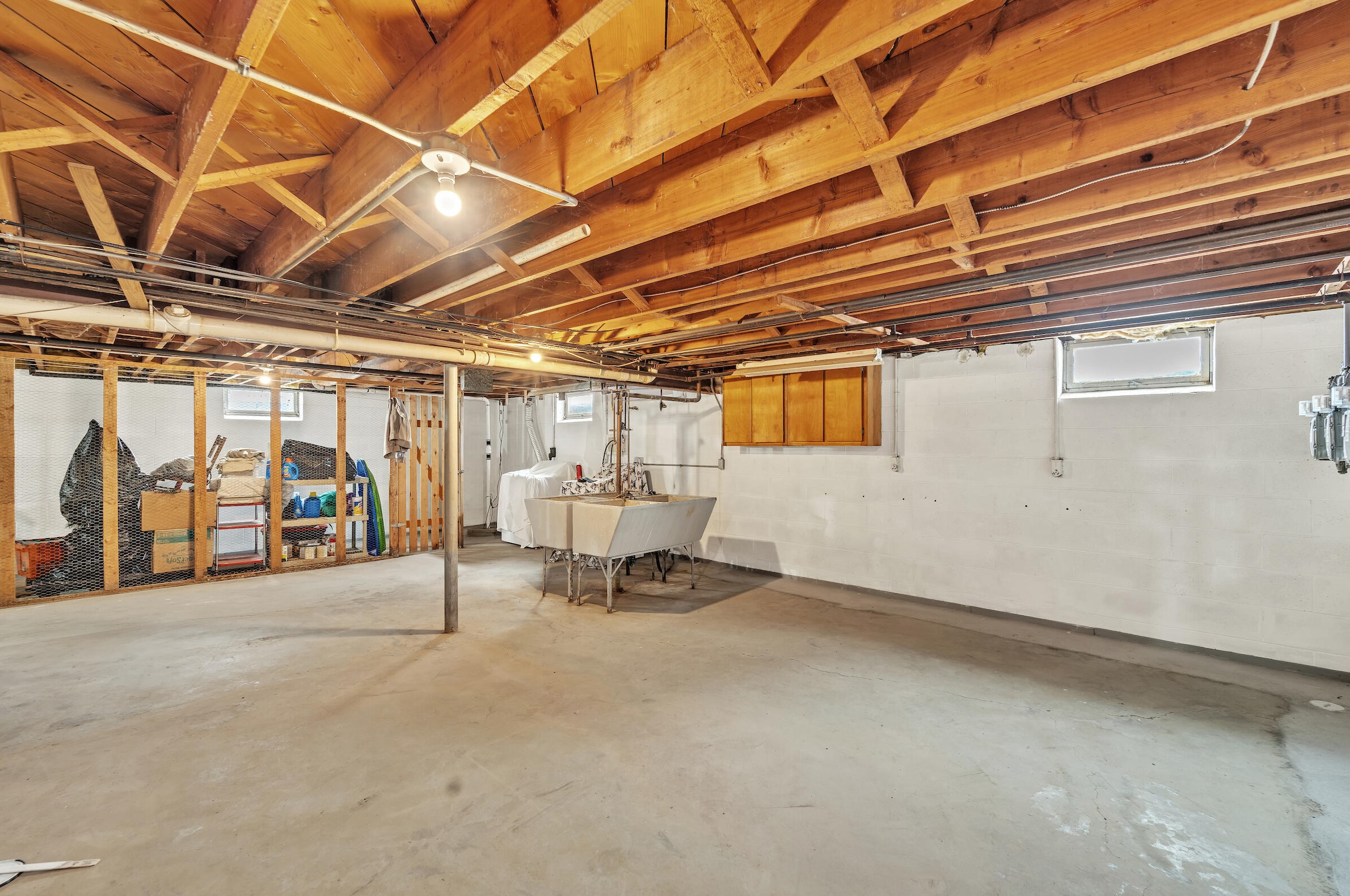 232 Clark St, Pewaukee WI exterior