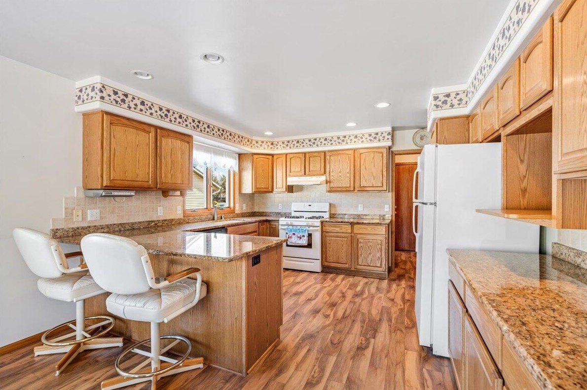 2034 Jay Rd, Sheboygan, WI 53083