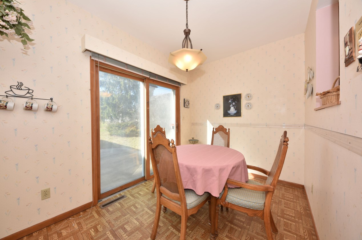 3465 96th St, Milwaukee WI  53222-3447 exterior