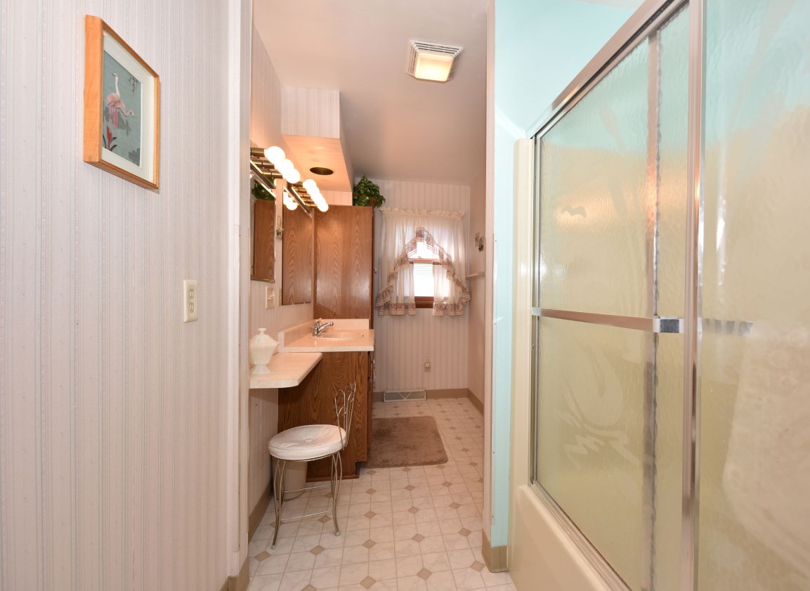 3465 96th St, Milwaukee WI  53222-3447 exterior