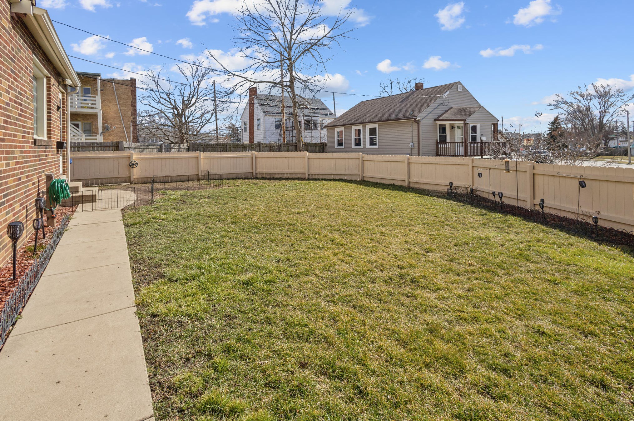 2027 Grange Ave, Racine WI  53403-4228 exterior