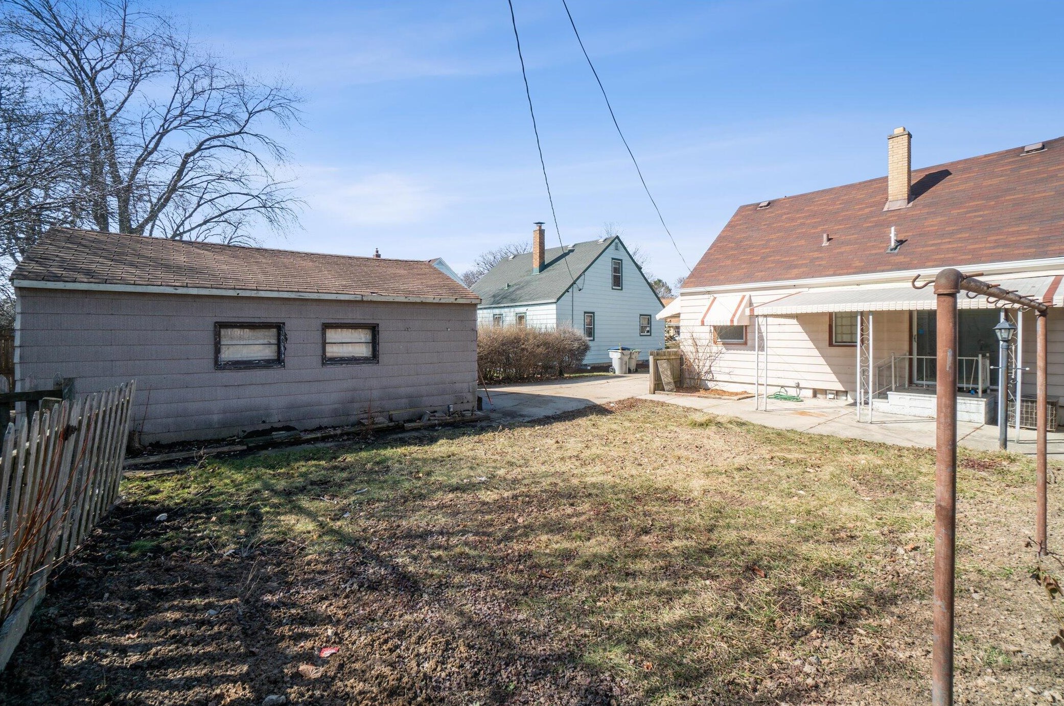 3776 73rd St, Milwaukee WI  53216-1926 exterior