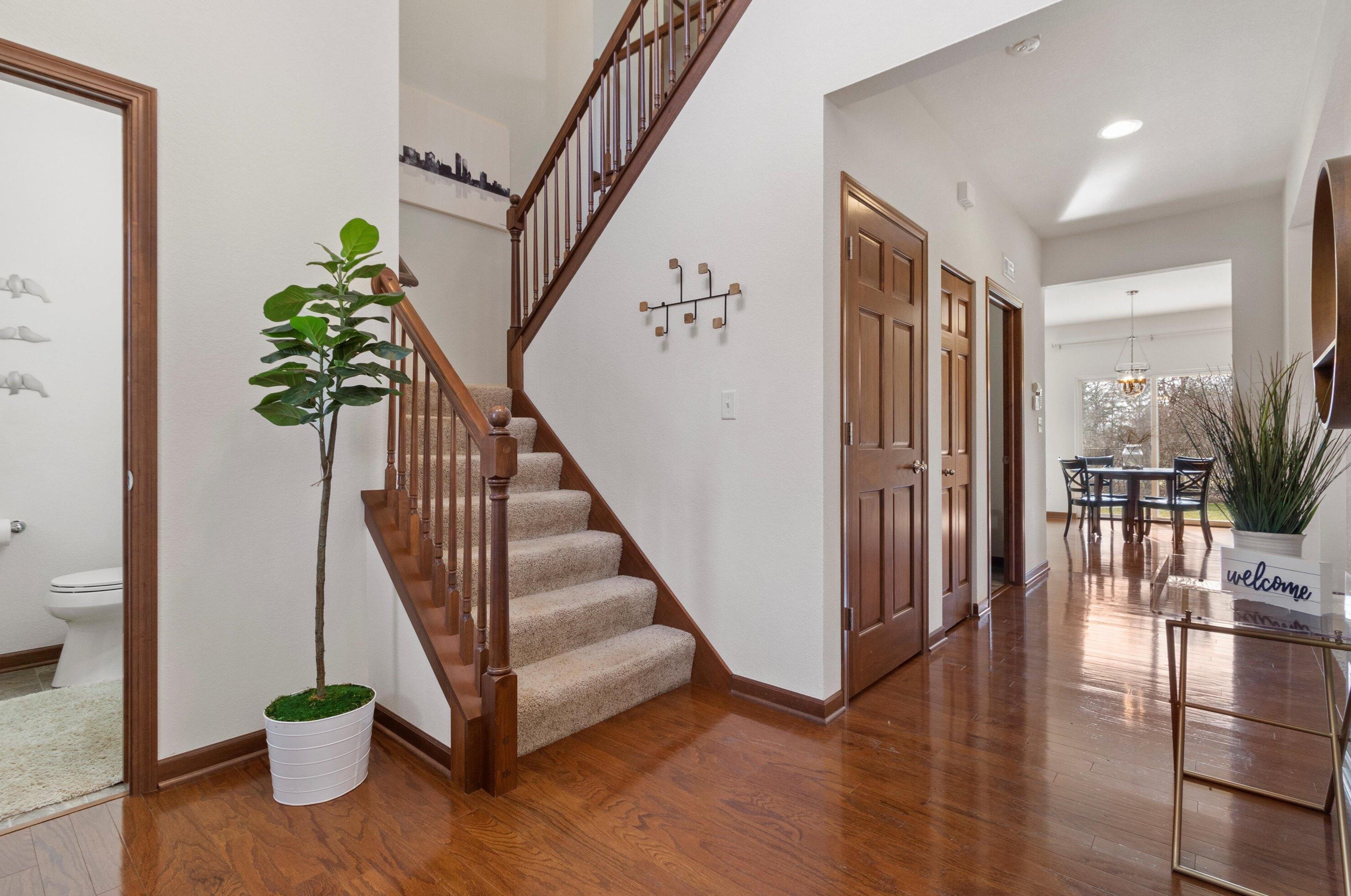 17945 Martin Dr, Brookfield, WI 53045