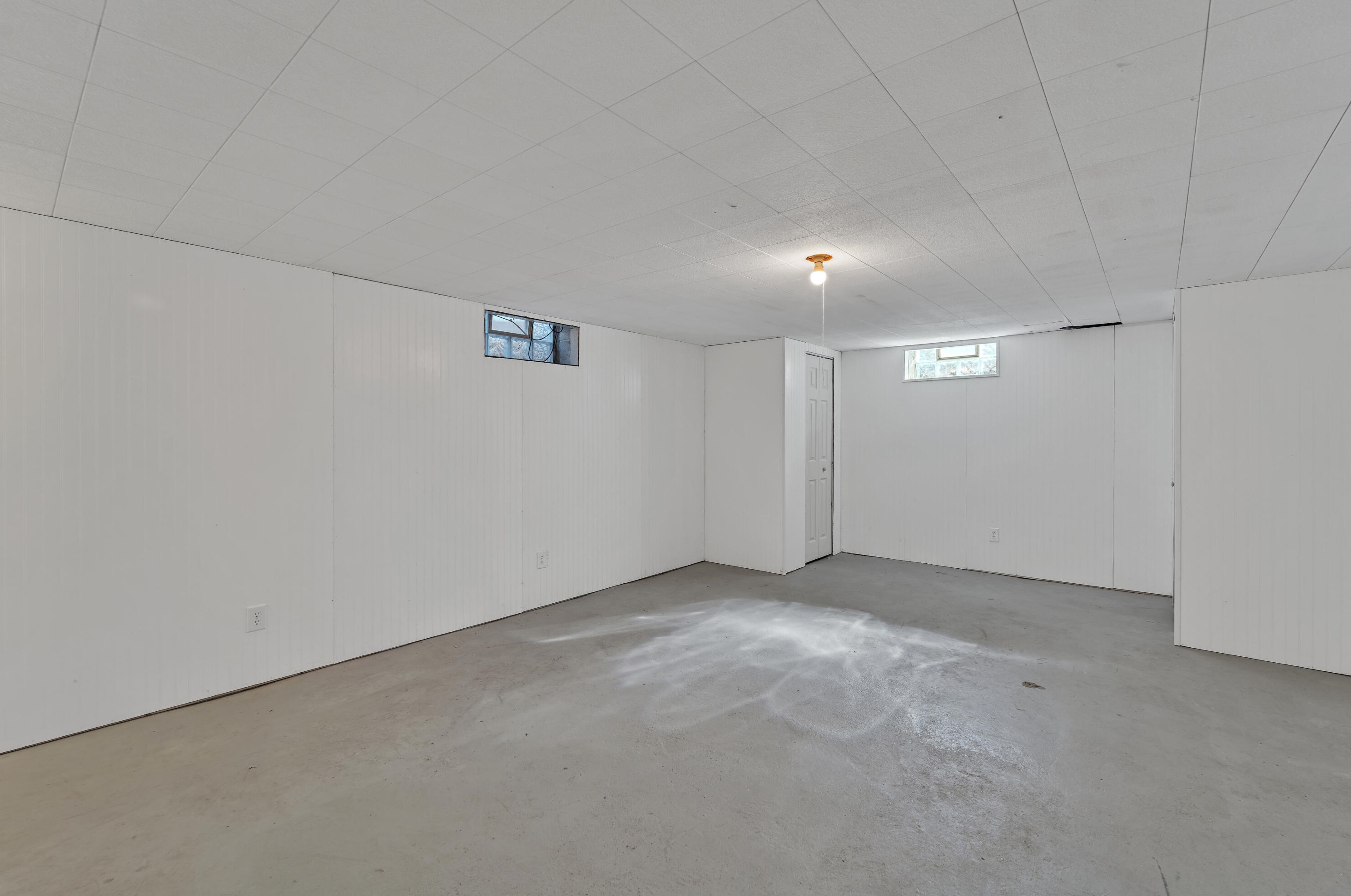 11050 Mount Vernon Ave, Milwaukee WI  53226-4136 exterior