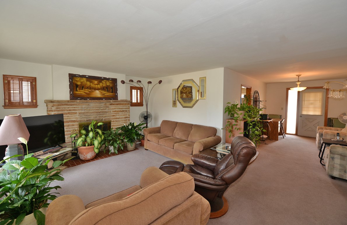1651 Lathrop Ave, Racine, WI 53405-3269