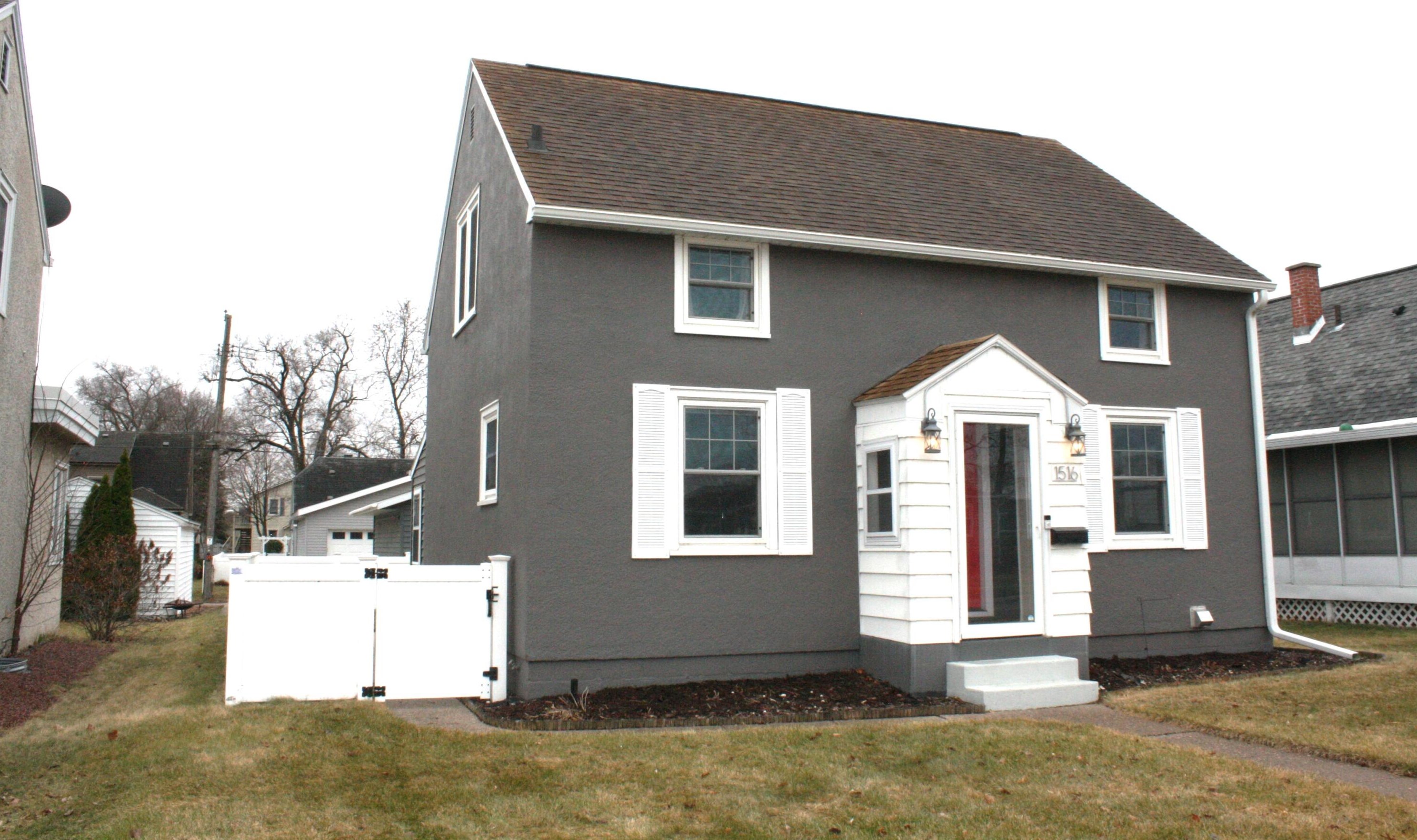 1516 Hyde Ave, La Crosse, WI 54601-6400