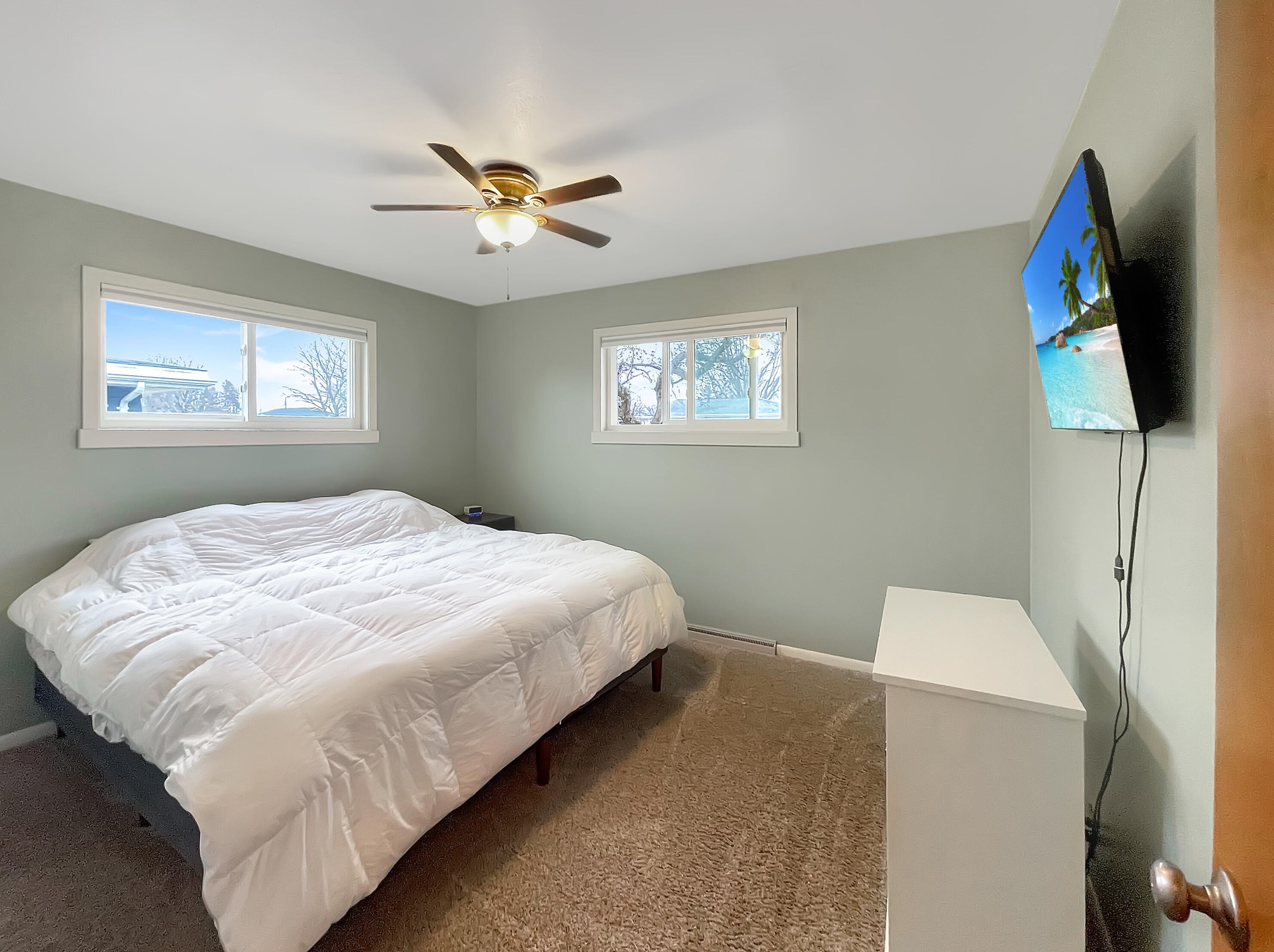 1438 10th St, Manitowoc WI  54220-5700 exterior