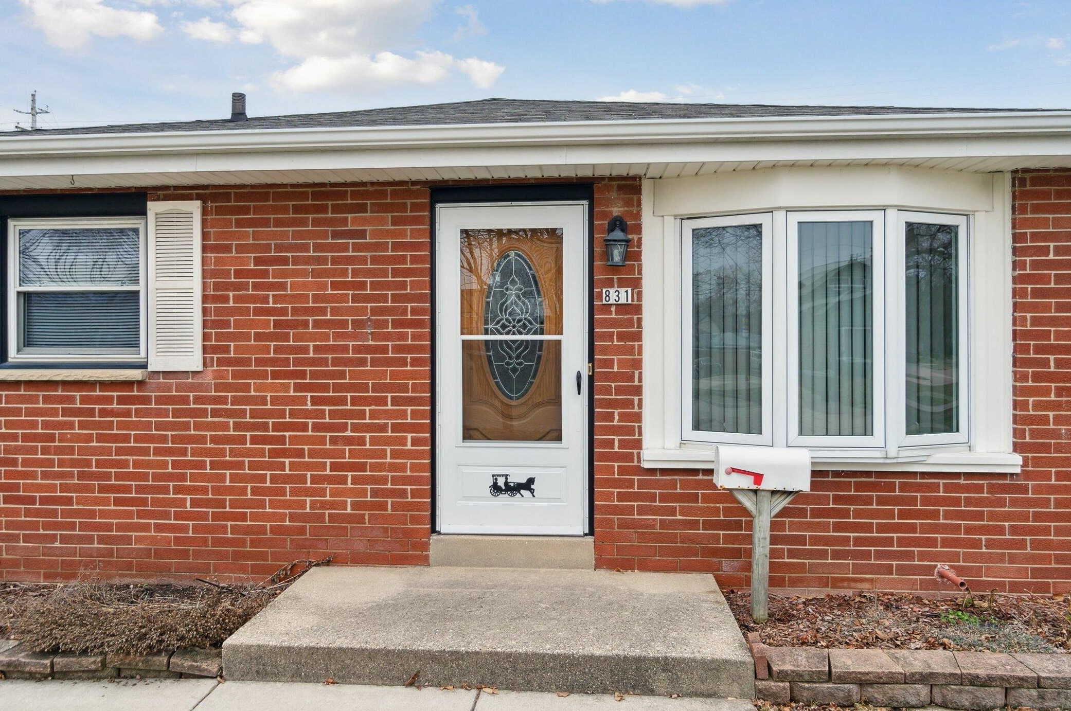 831 109, Milwaukee WI 53226-3739 exterior