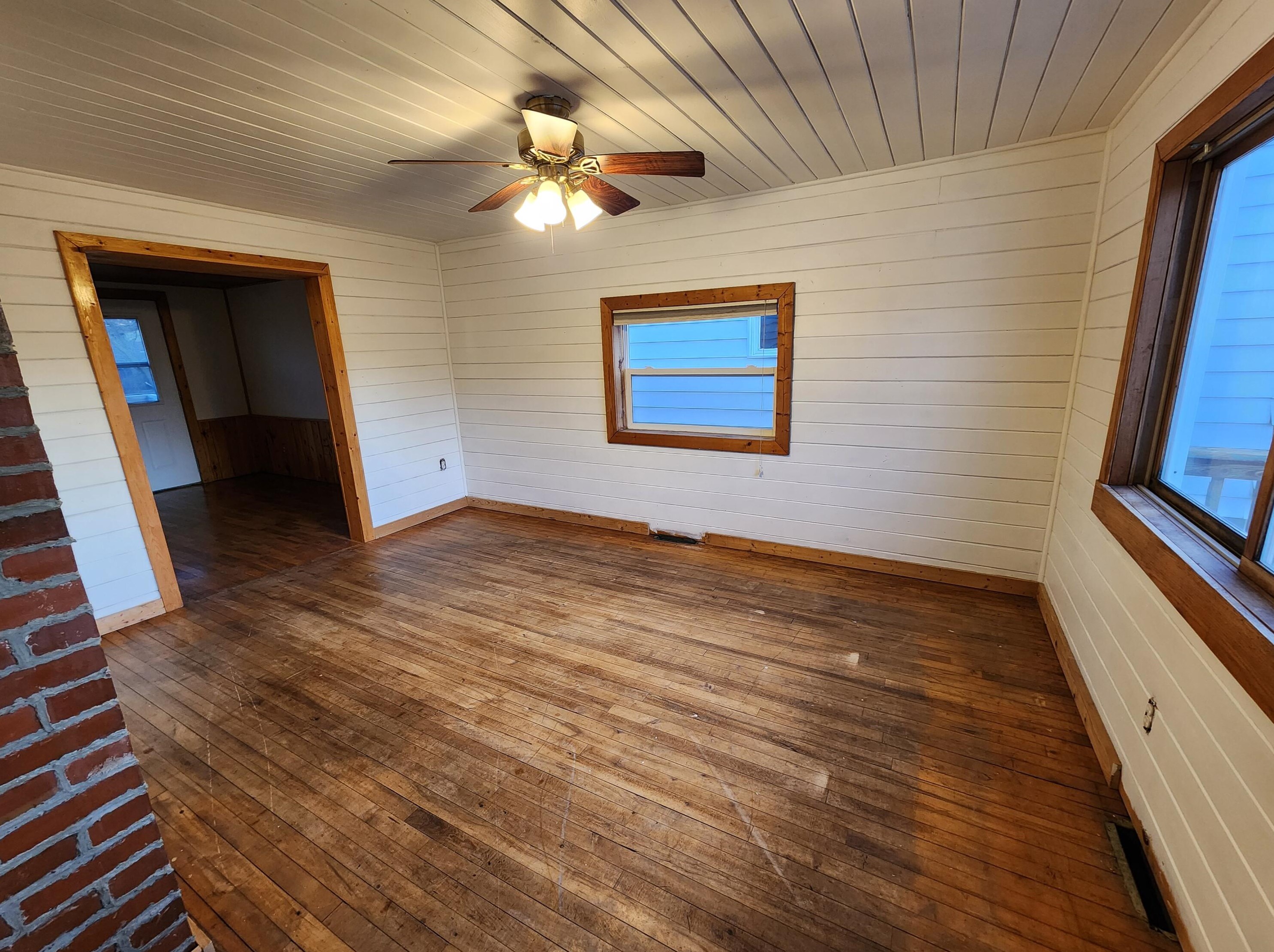 516 Albion St, Cashton WI  54619-8006 exterior