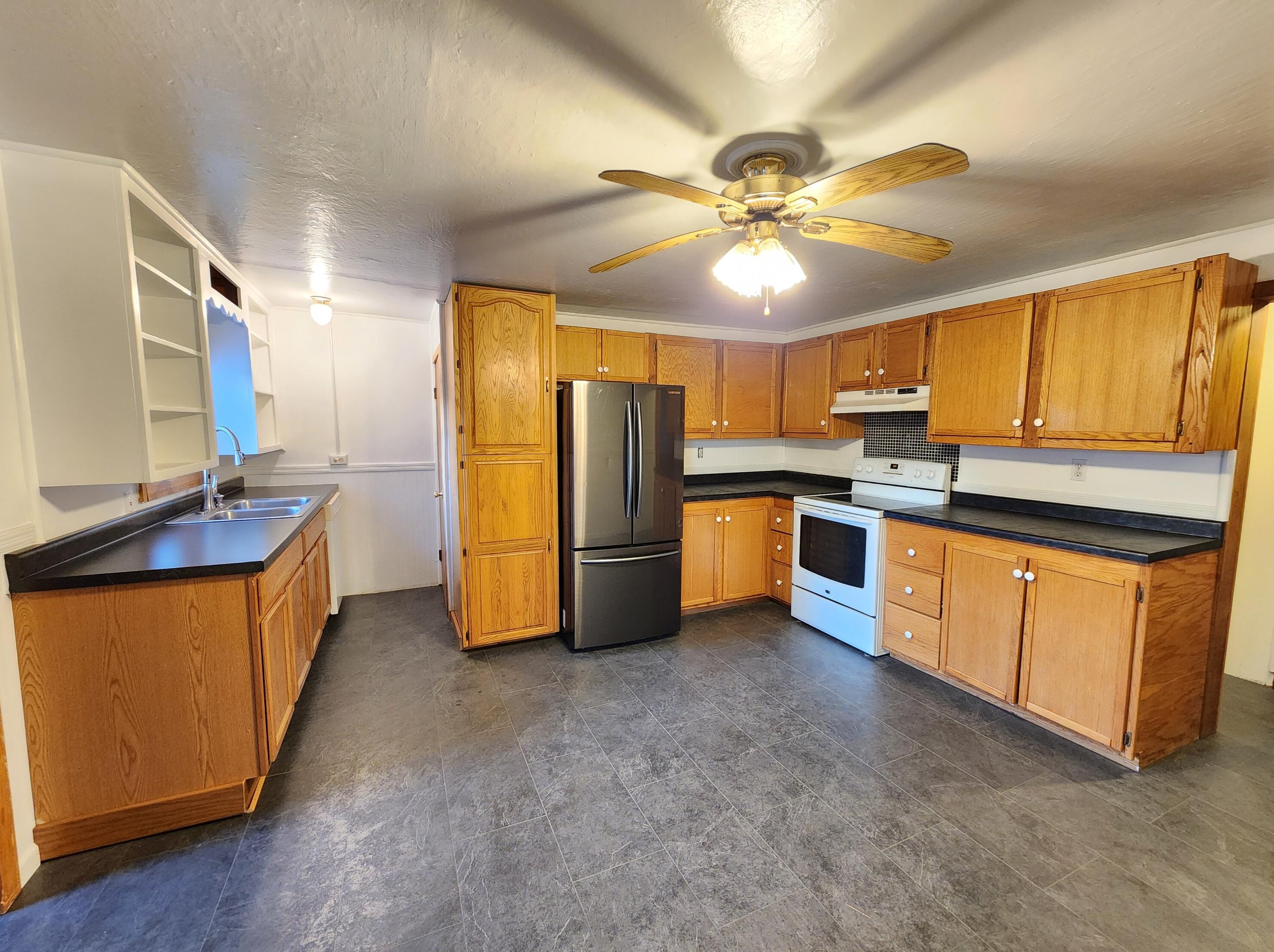516 Albion St, Cashton WI  54619-8006 exterior