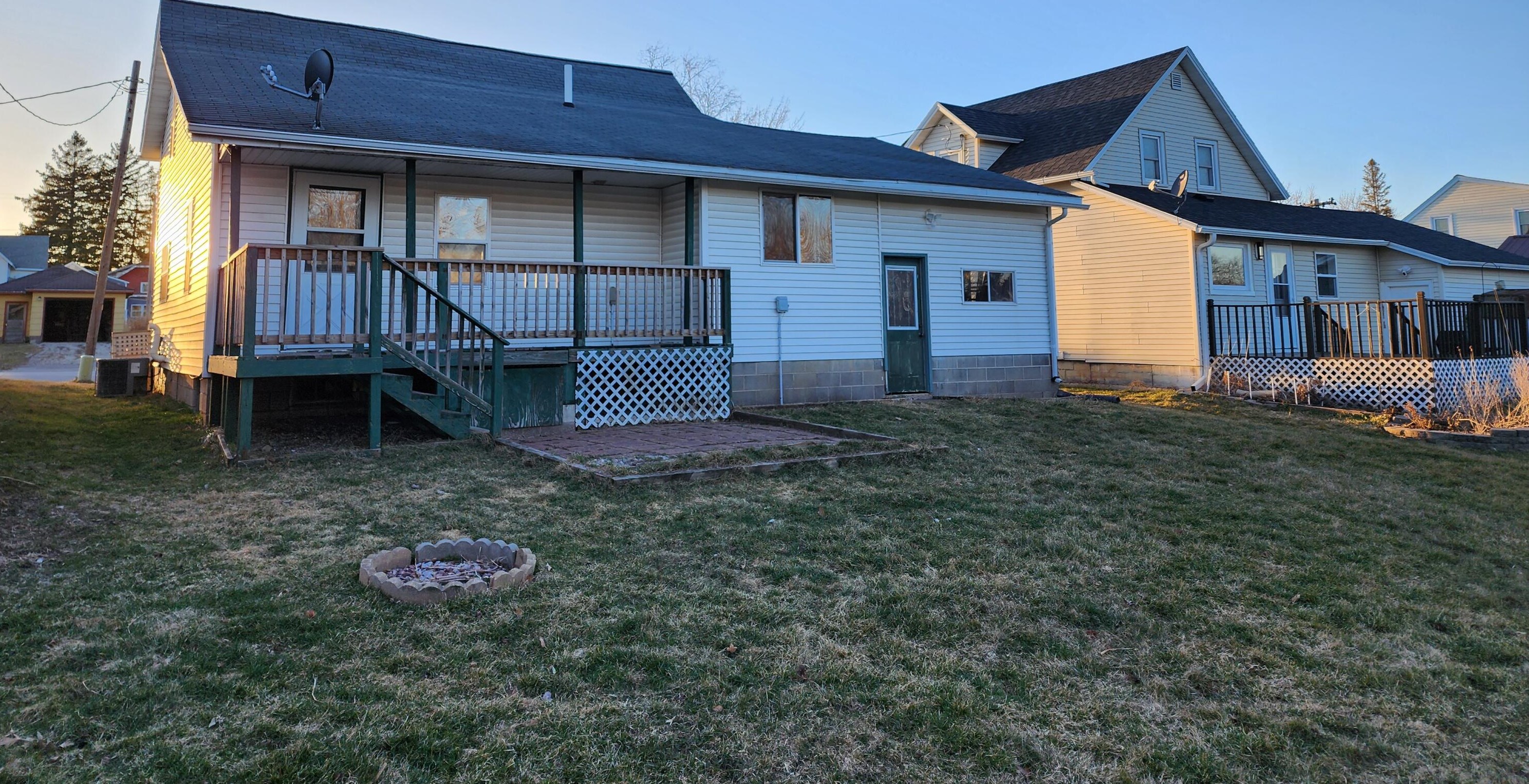516 Albion St, Cashton WI  54619-8006 exterior