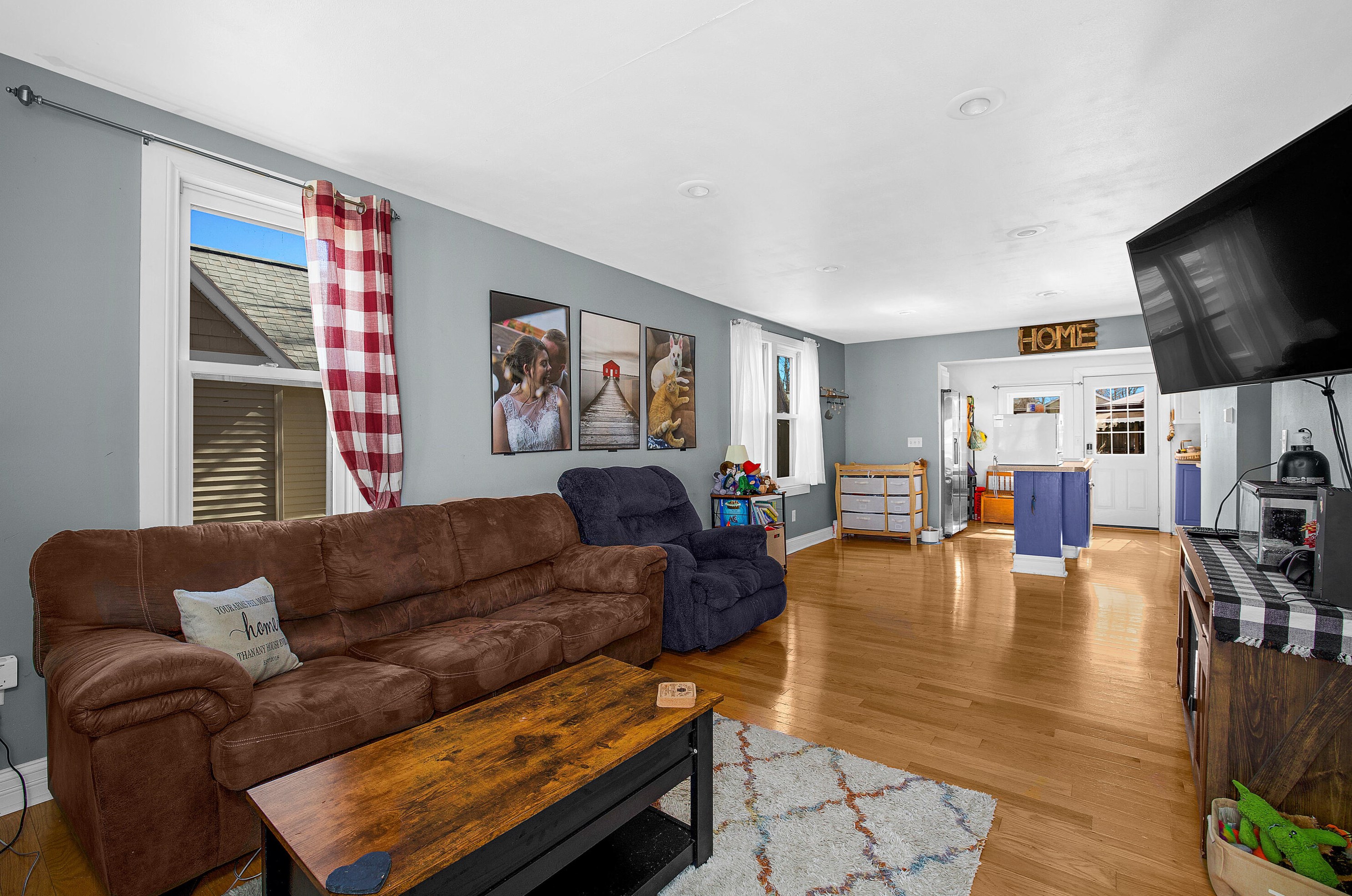 1532 Barlow St, La Crosse, WI 54601-6441