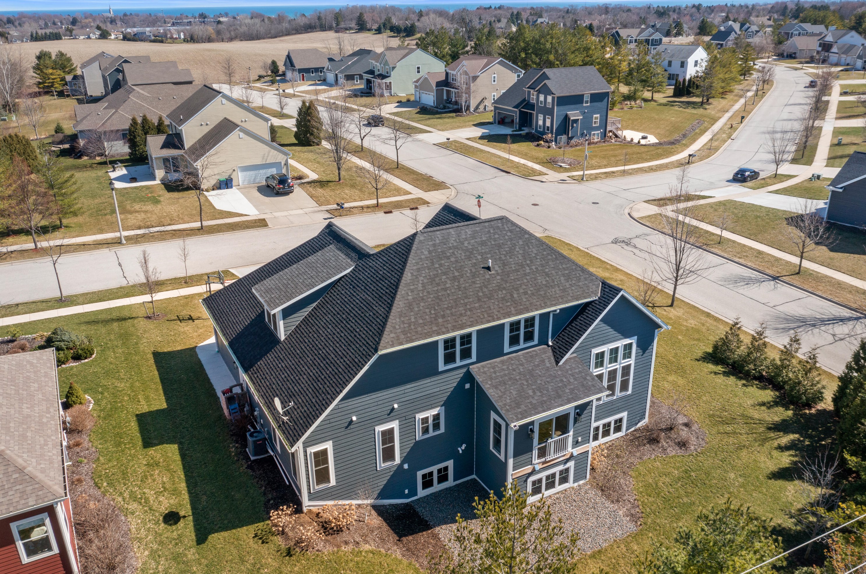601 Evergreen Ter, Port Washington, WI 53074-2639