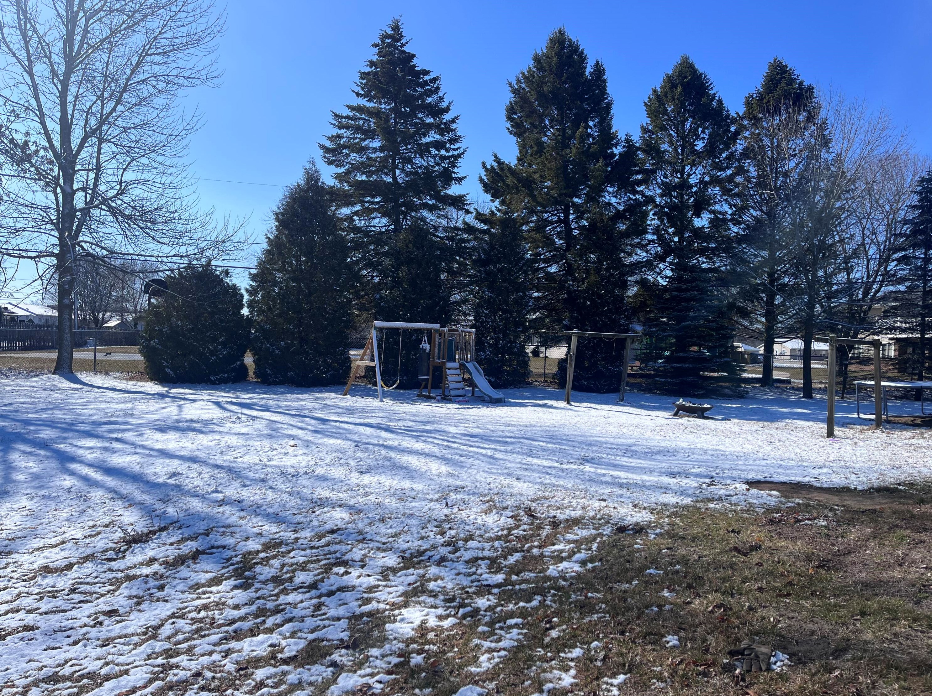 901 Sunset Ct, Two Rivers, WI 54241-3344
